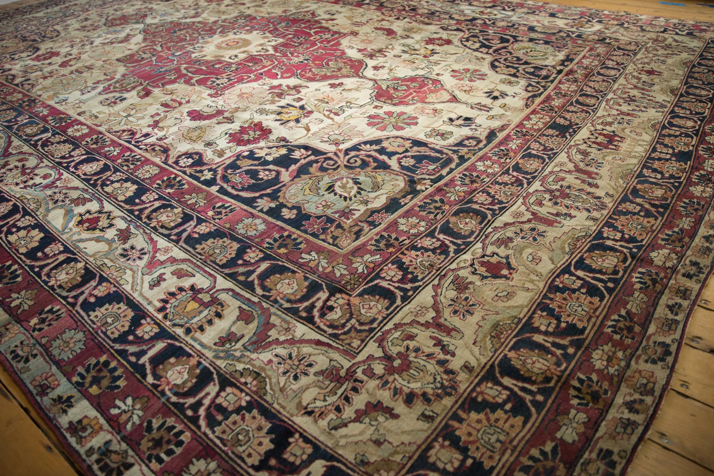 11.5x16 Antique Fine Kerman Carpet - Image 5