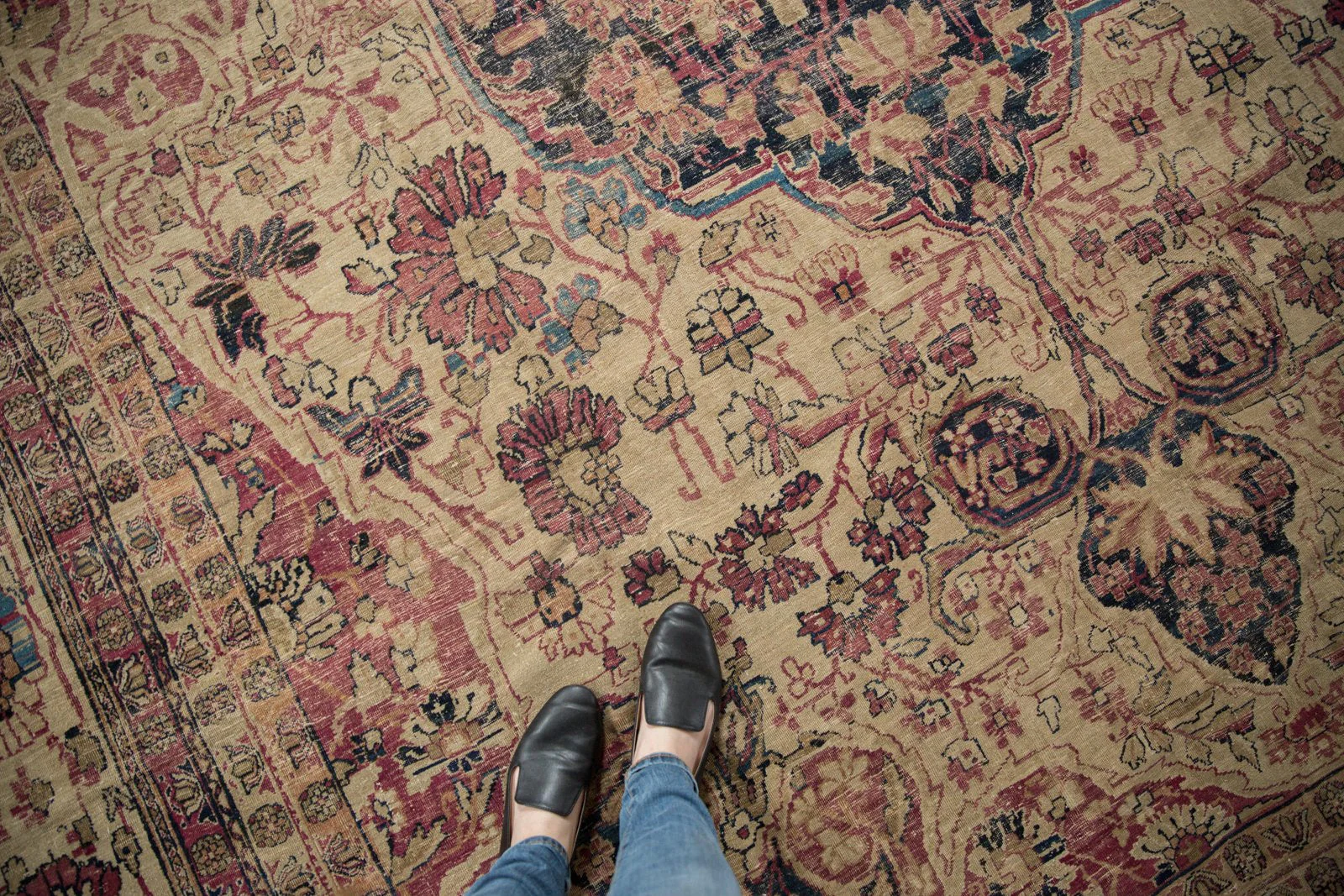 11.5x19.5 Antique Kermanshah Carpet - Image 2