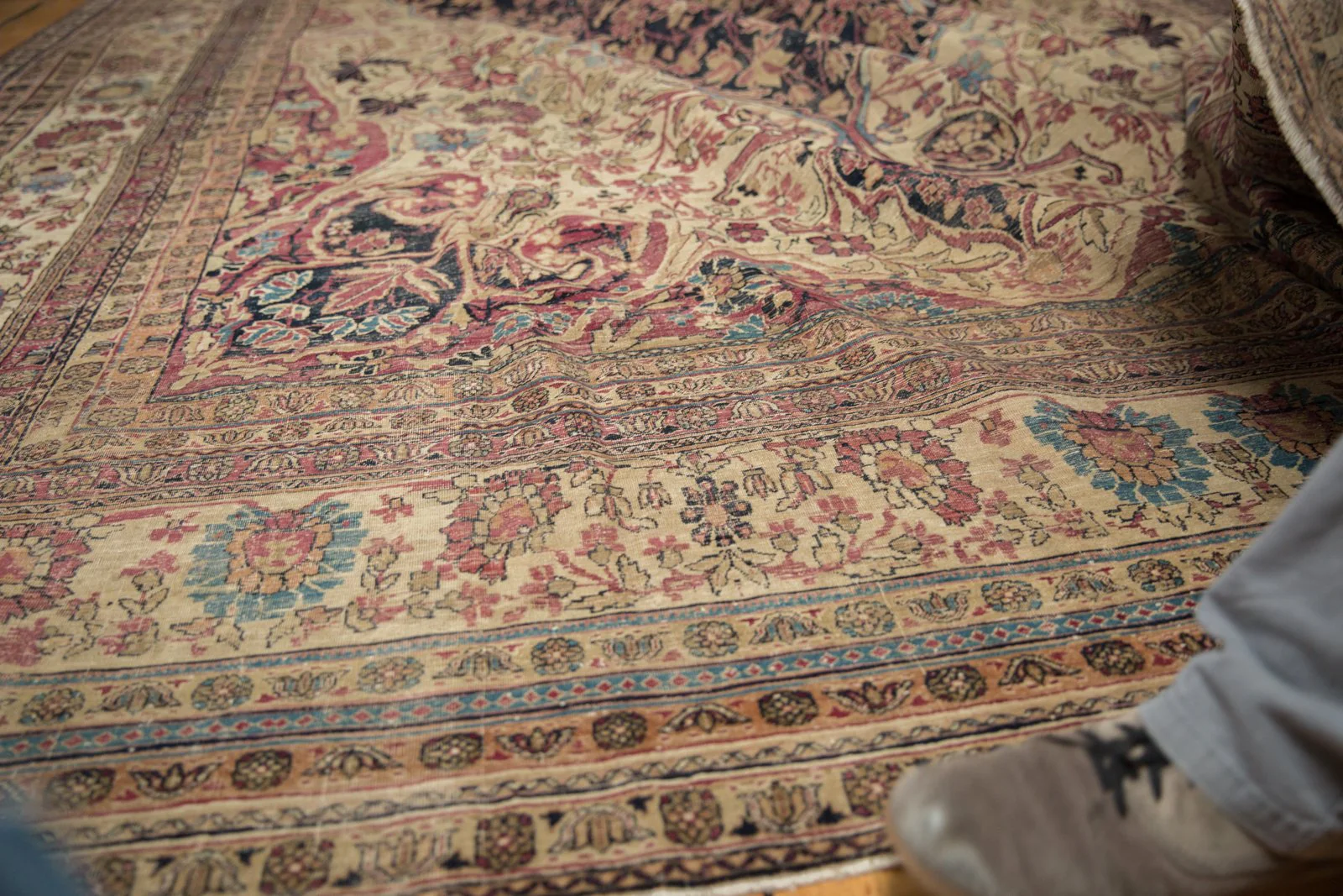 11.5x19.5 Antique Kermanshah Carpet - Image 21