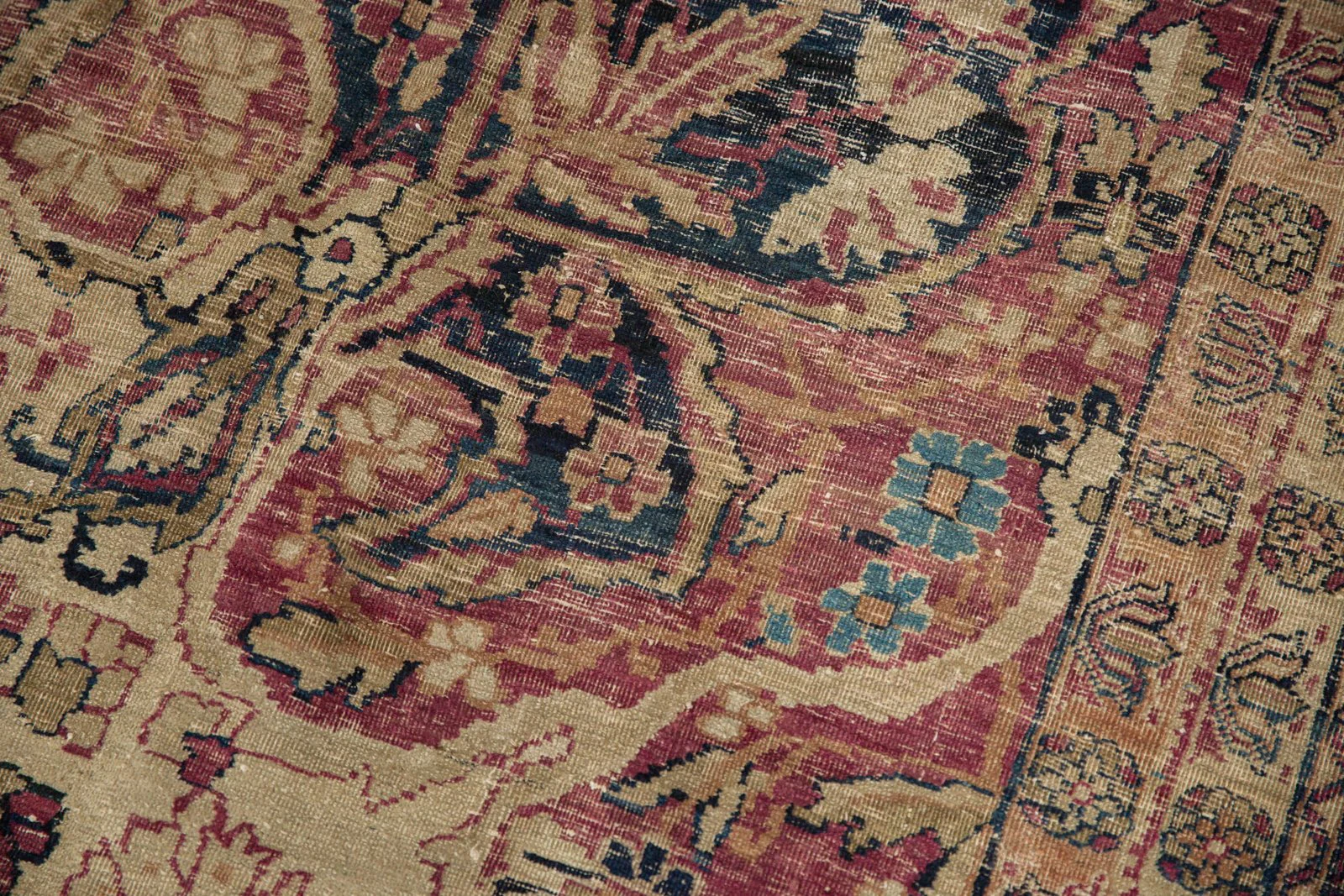 11.5x19.5 Antique Kermanshah Carpet - Image 5