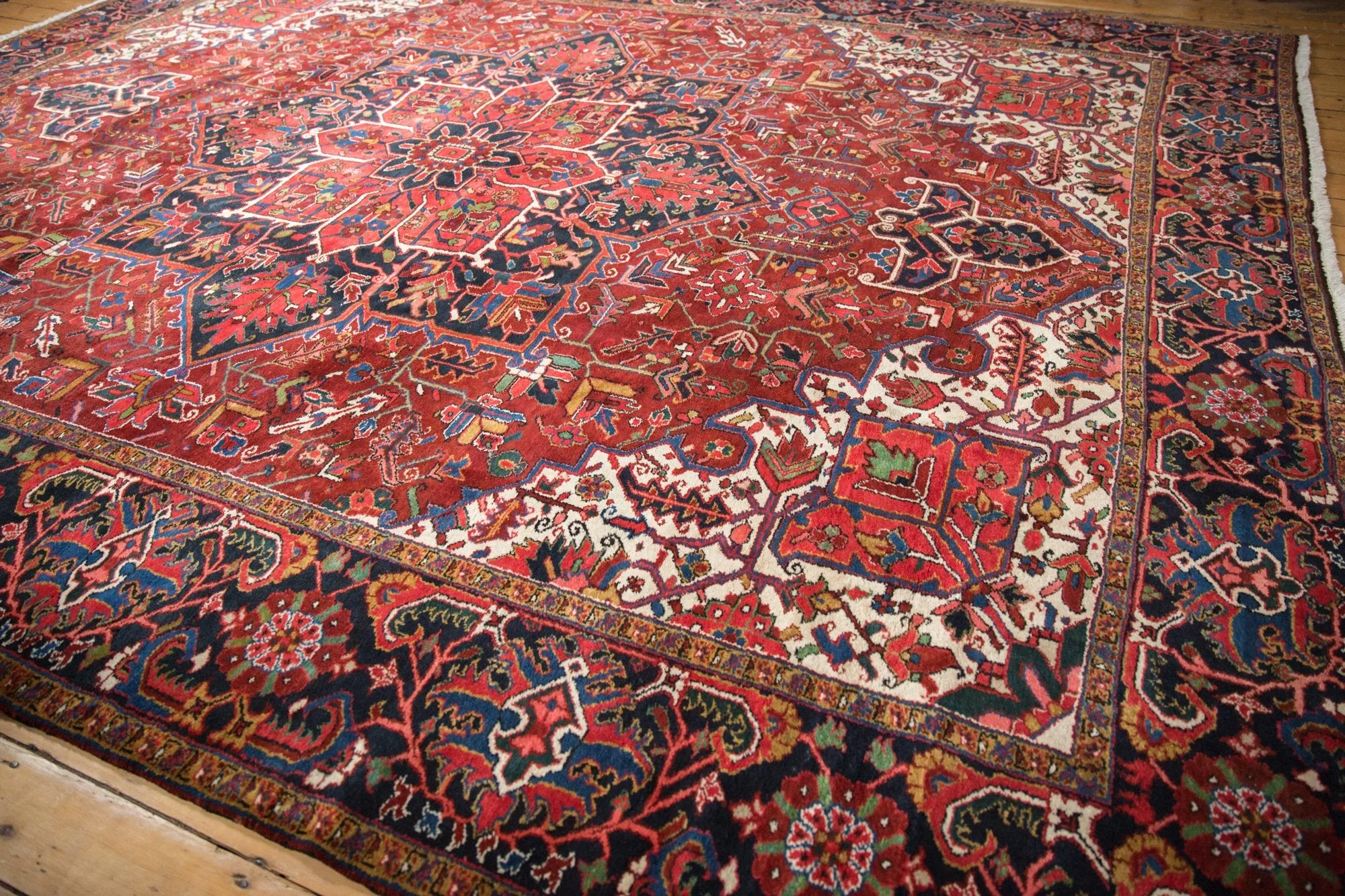11x14.5 Vintage Ahar Carpet - Image 3