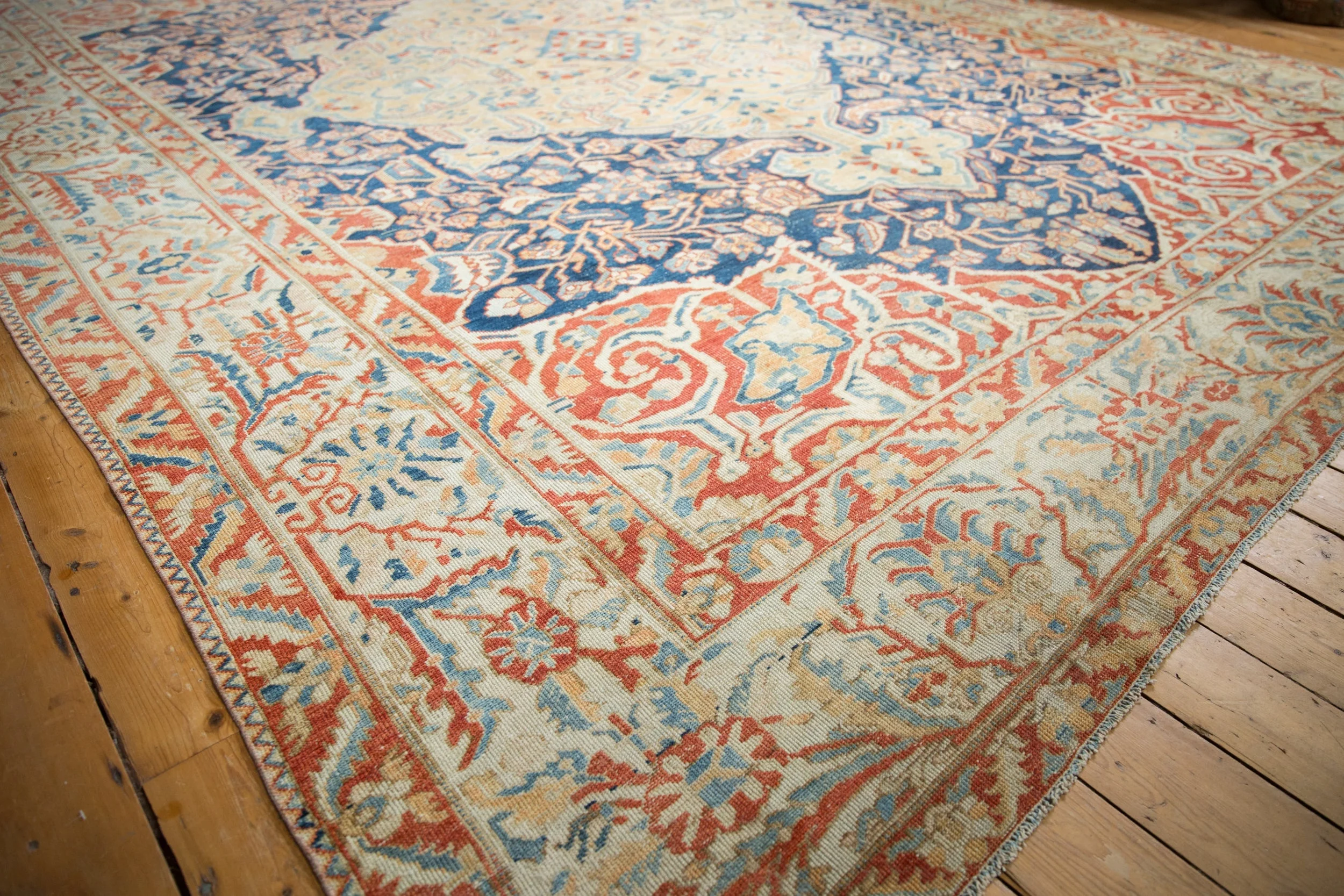 11x14.5 Vintage Distressed Baktiari Carpet - Image 4