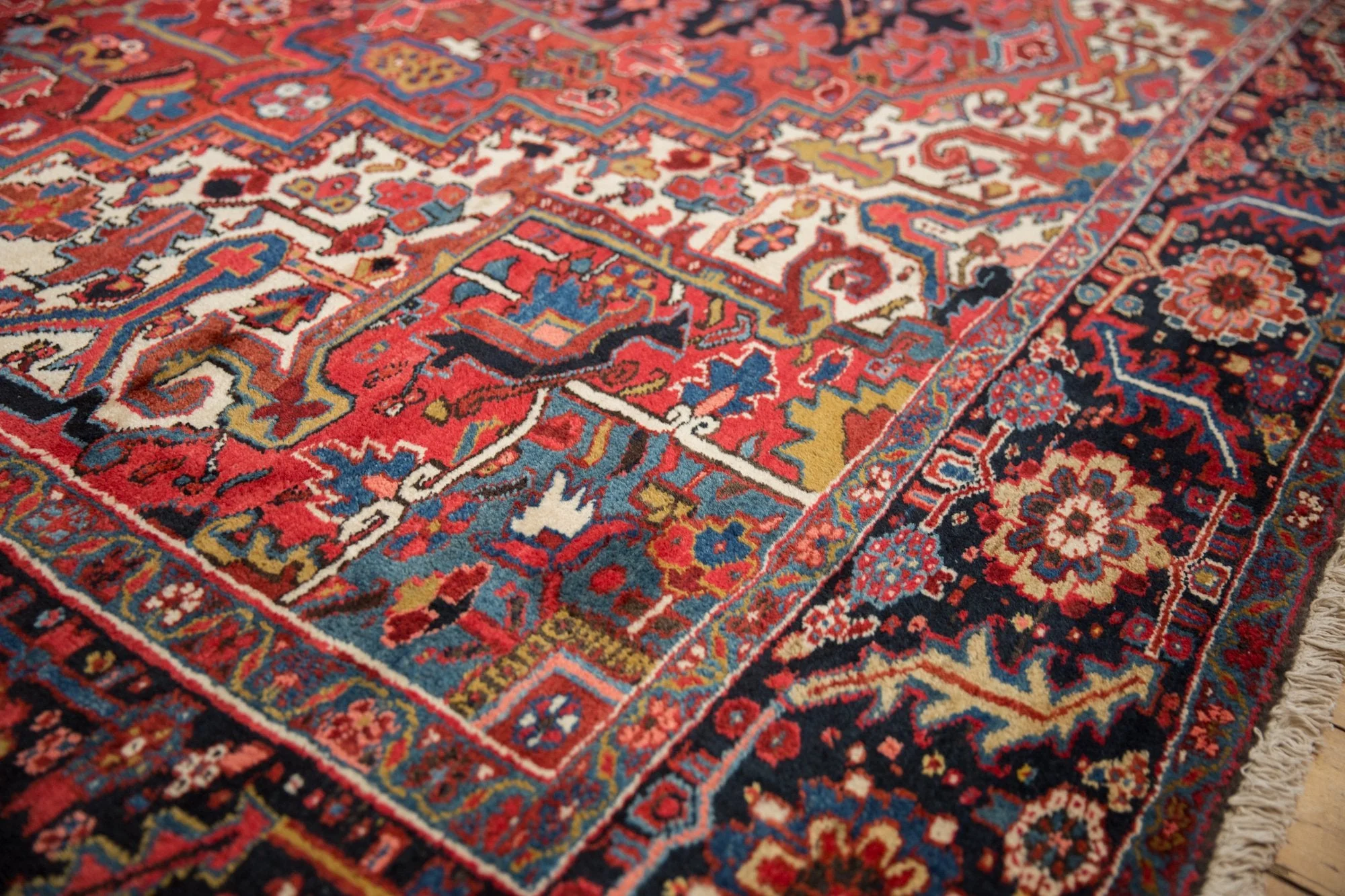 11x14.5 Vintage Heriz Carpet - Image 4