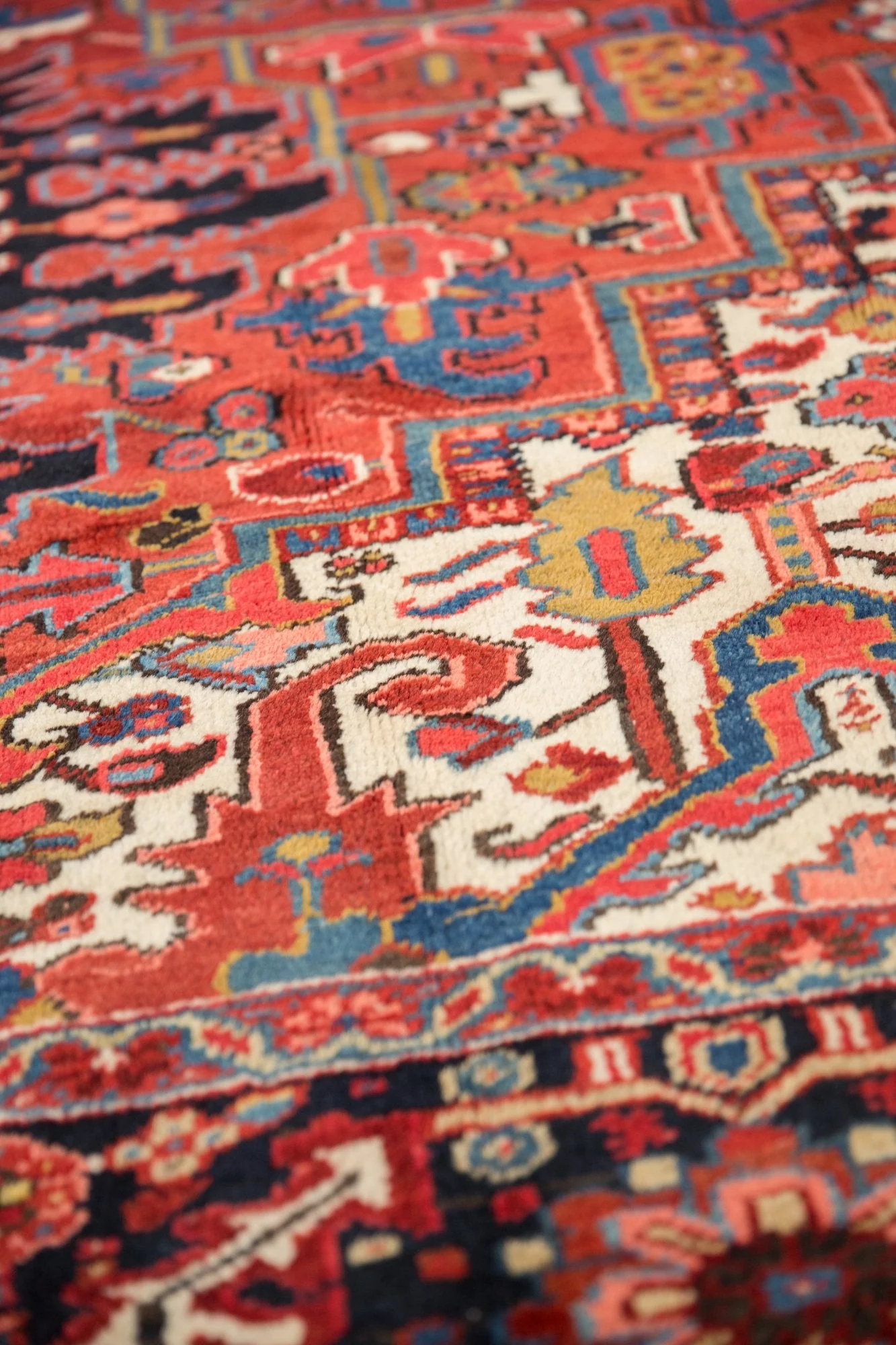 11x14.5 Vintage Heriz Carpet - Image 6