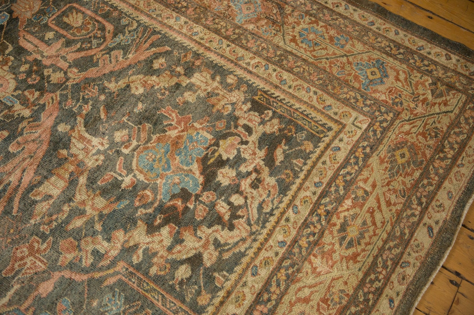11x15.5 Vintage Distressed Mahal Carpet - Image 12