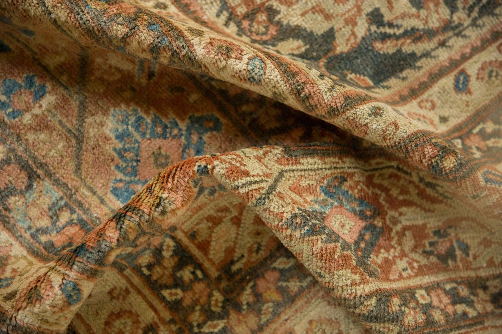 11x15.5 Vintage Distressed Mahal Carpet - Image 13
