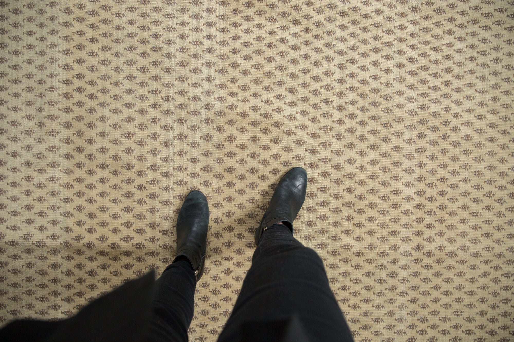 11x15 Vintage Distressed Sivas Carpet - Image 2