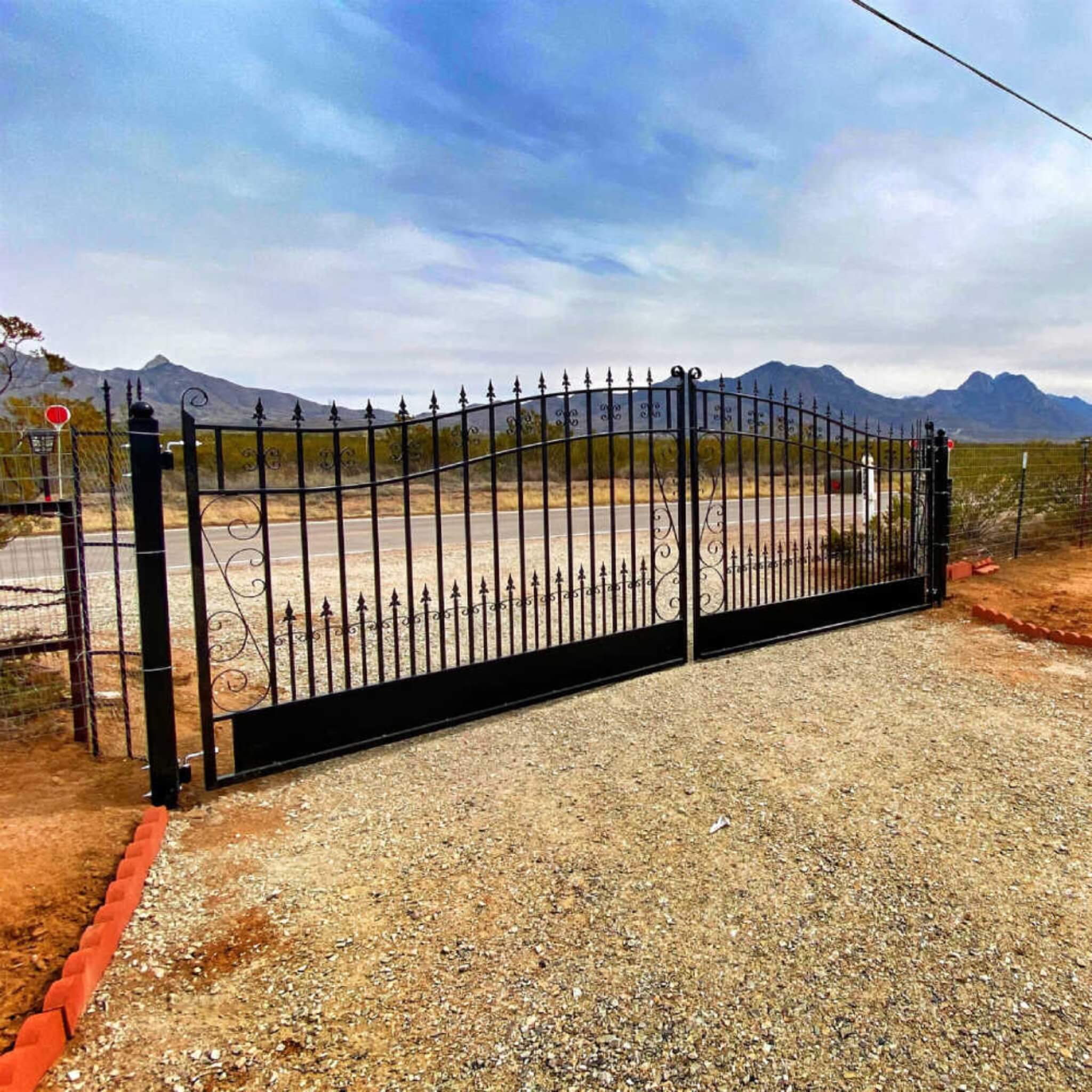 [12-18FT] Heavy-Duty Venice-Style Steel Dual-Swing Driveway Gate (SAK68025) - Image 10