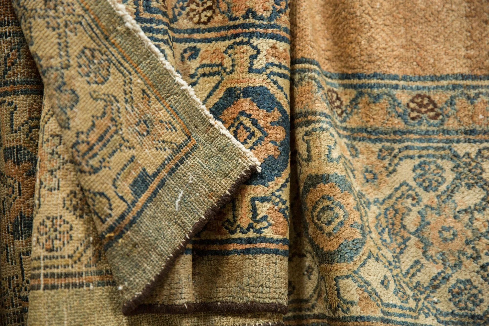 12.5x20 Antique Distressed Bibikabad Carpet - Image 12