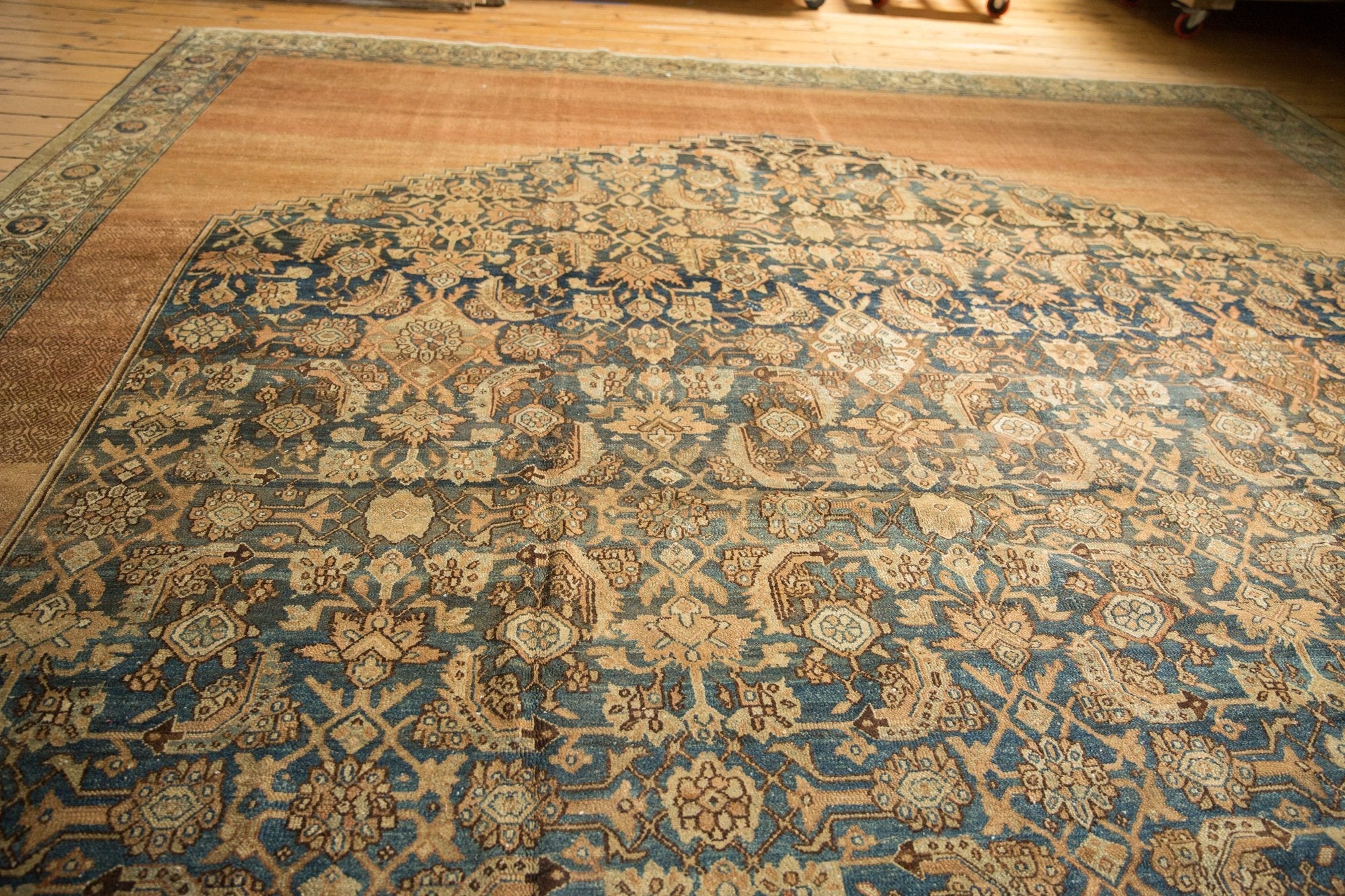 12.5x20 Antique Distressed Bibikabad Carpet - Image 14