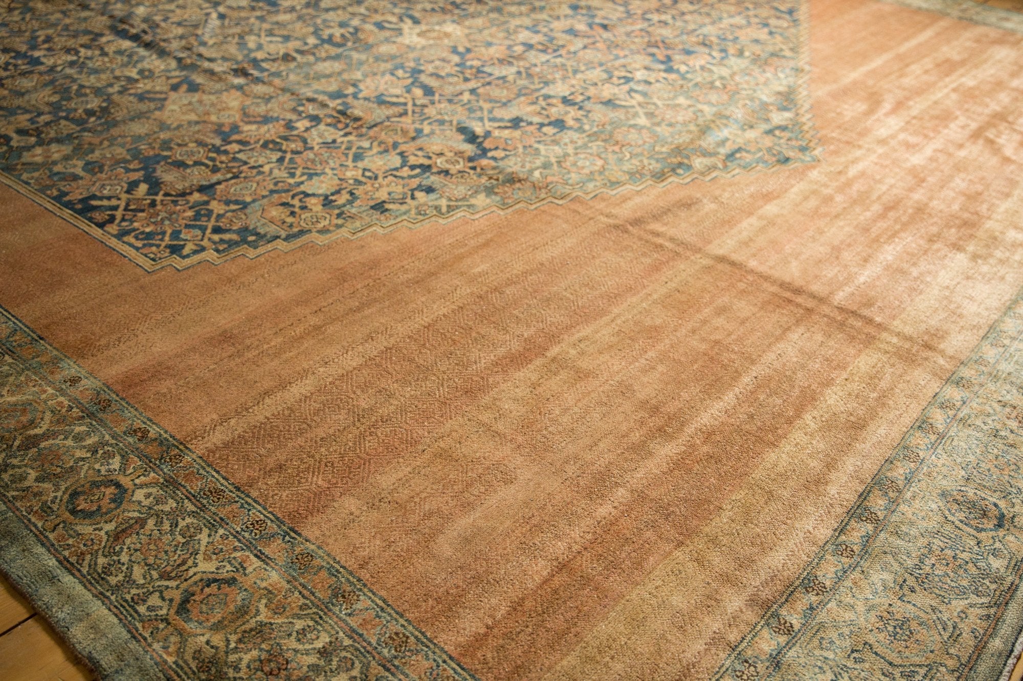 12.5x20 Antique Distressed Bibikabad Carpet - Image 3