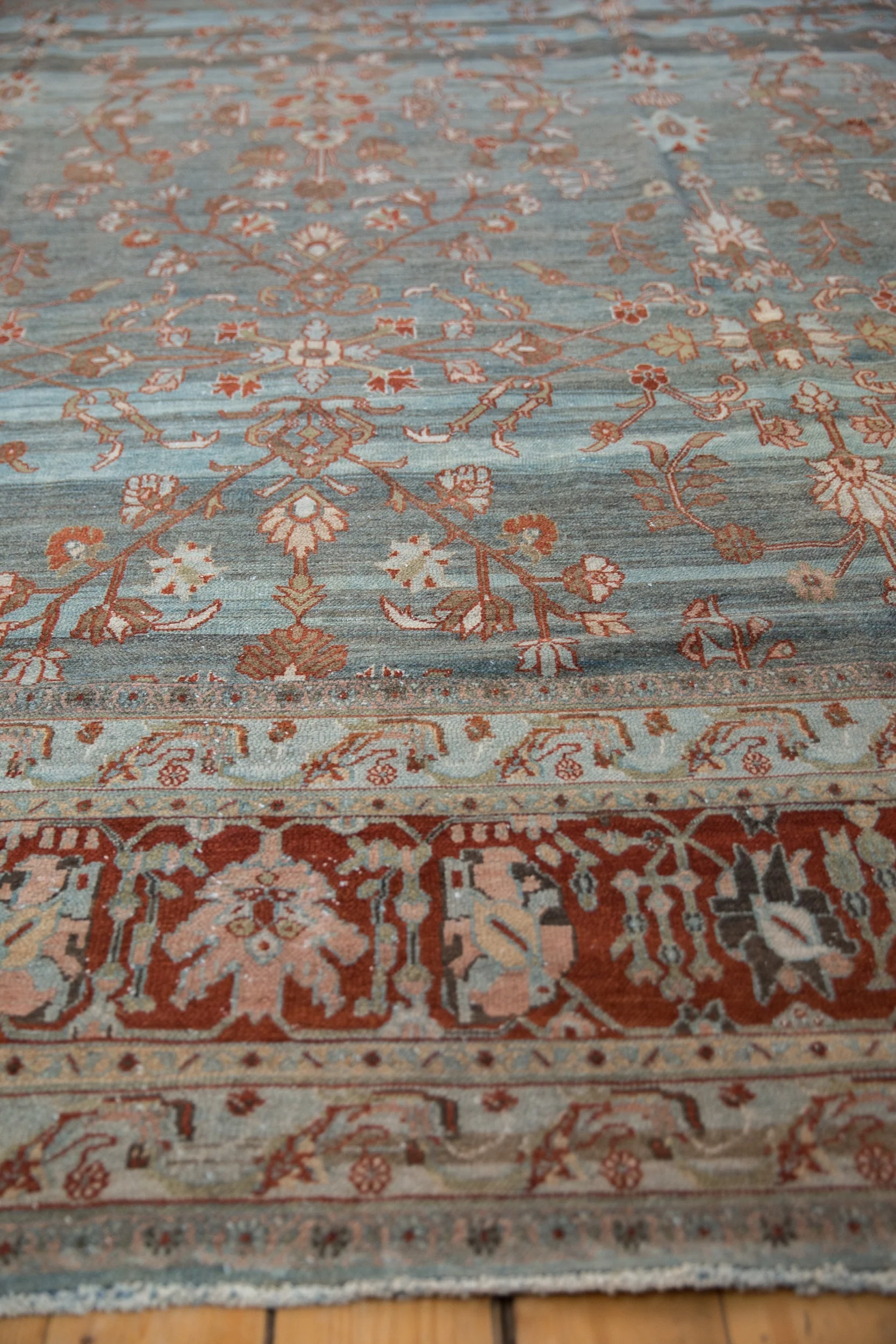 12.5x20 Vintage Distressed Bibikabad Carpet - Image 12