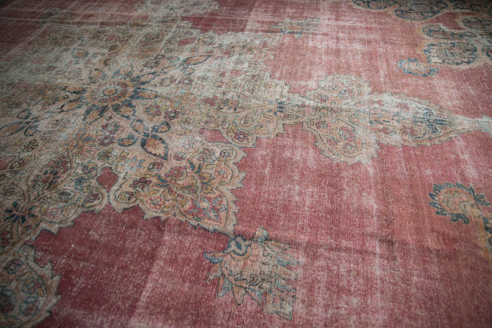 12x18.5 Antique Distressed Kermanshah Carpet - Image 22