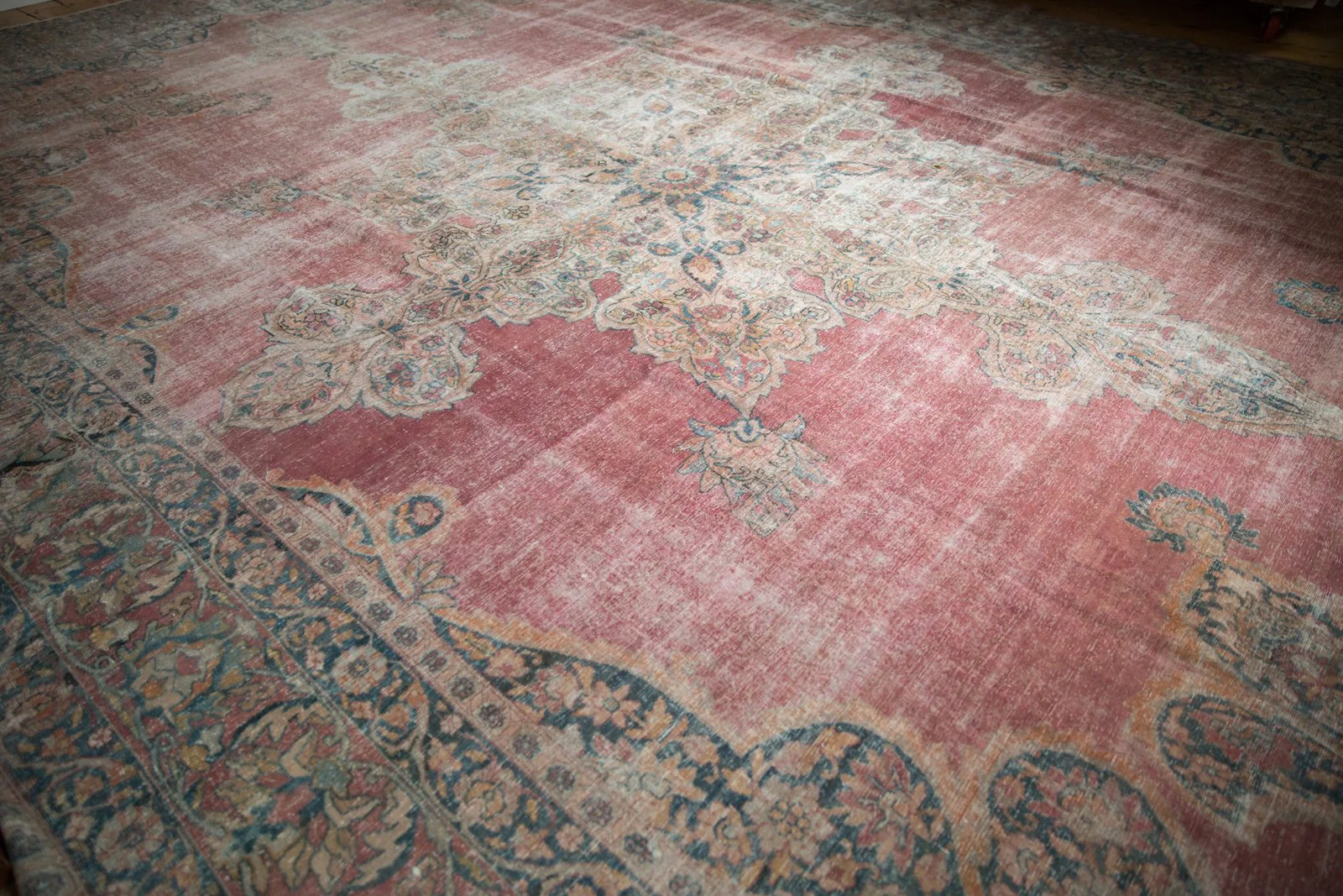 12x18.5 Antique Distressed Kermanshah Carpet - Image 3