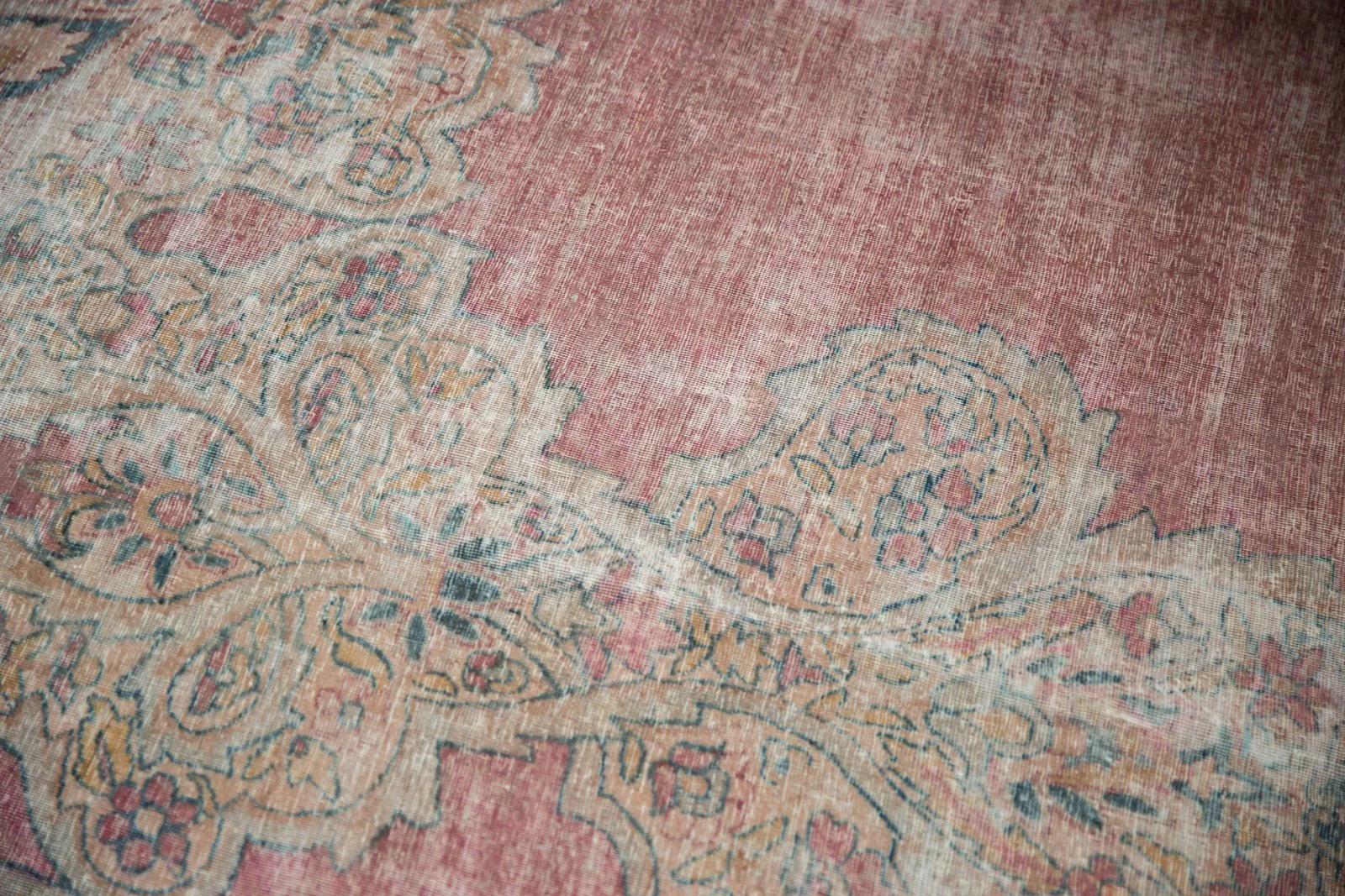 12x18.5 Antique Distressed Kermanshah Carpet - Image 5