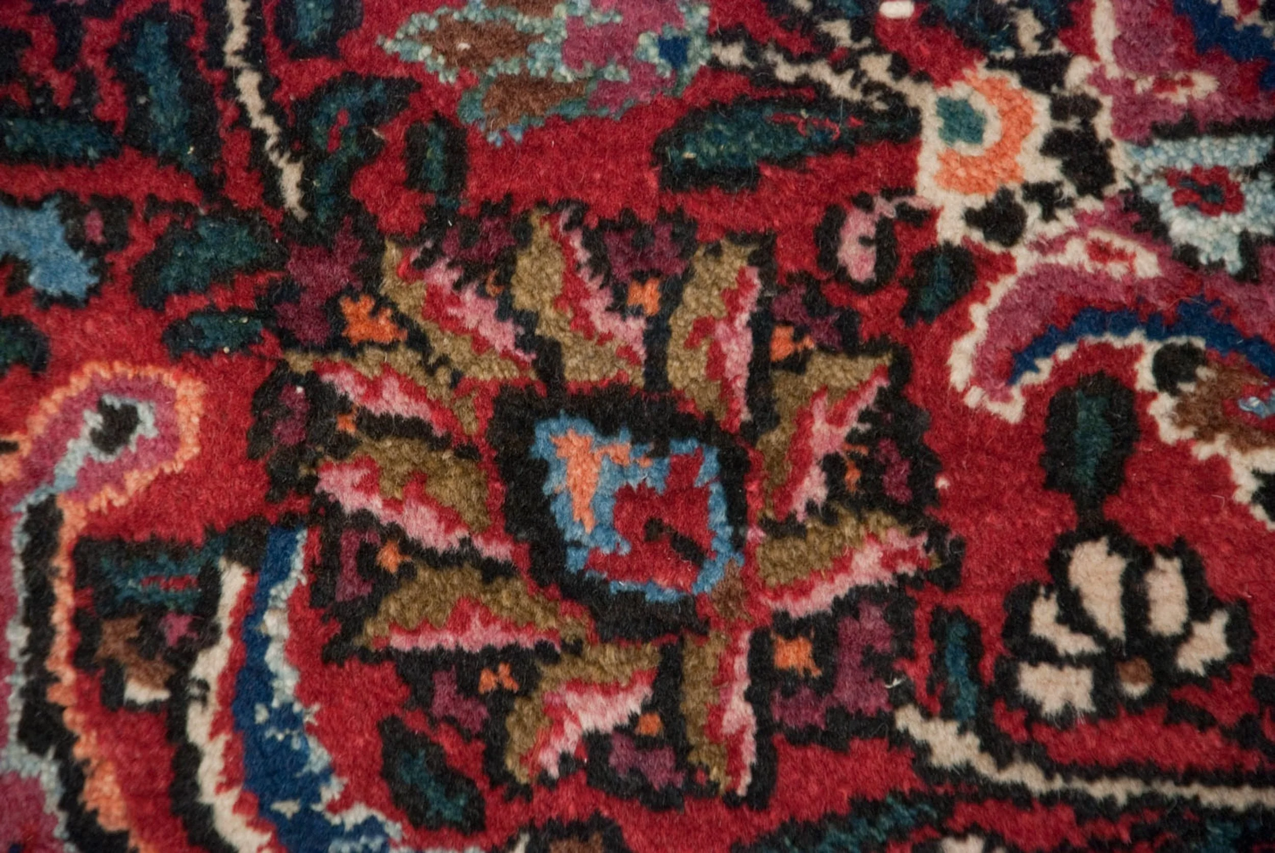 12x19.5 Vintage Fine Meshed Carpet - Image 9