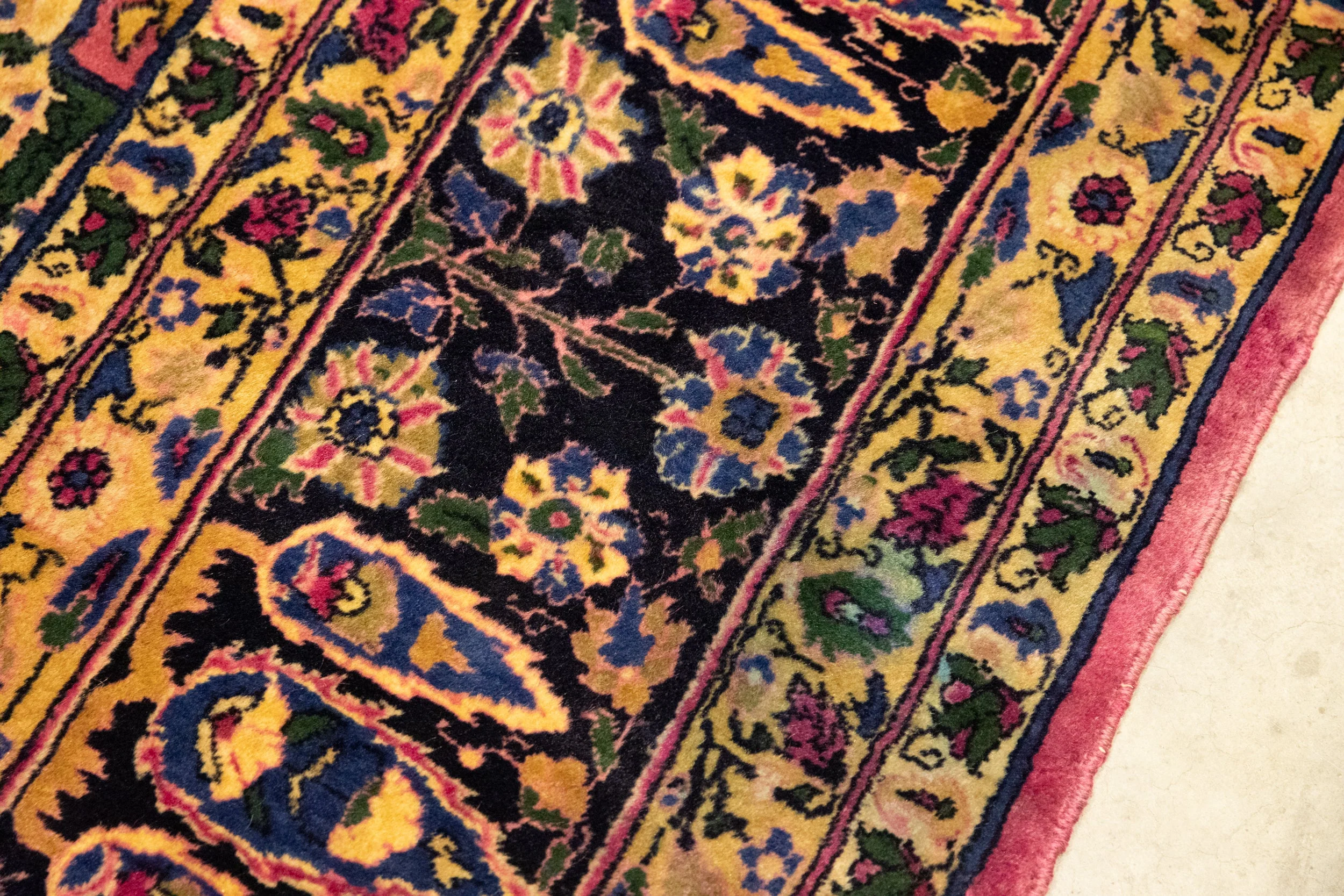 14.5x18.5 Vintage Meshed Carpet - Image 12