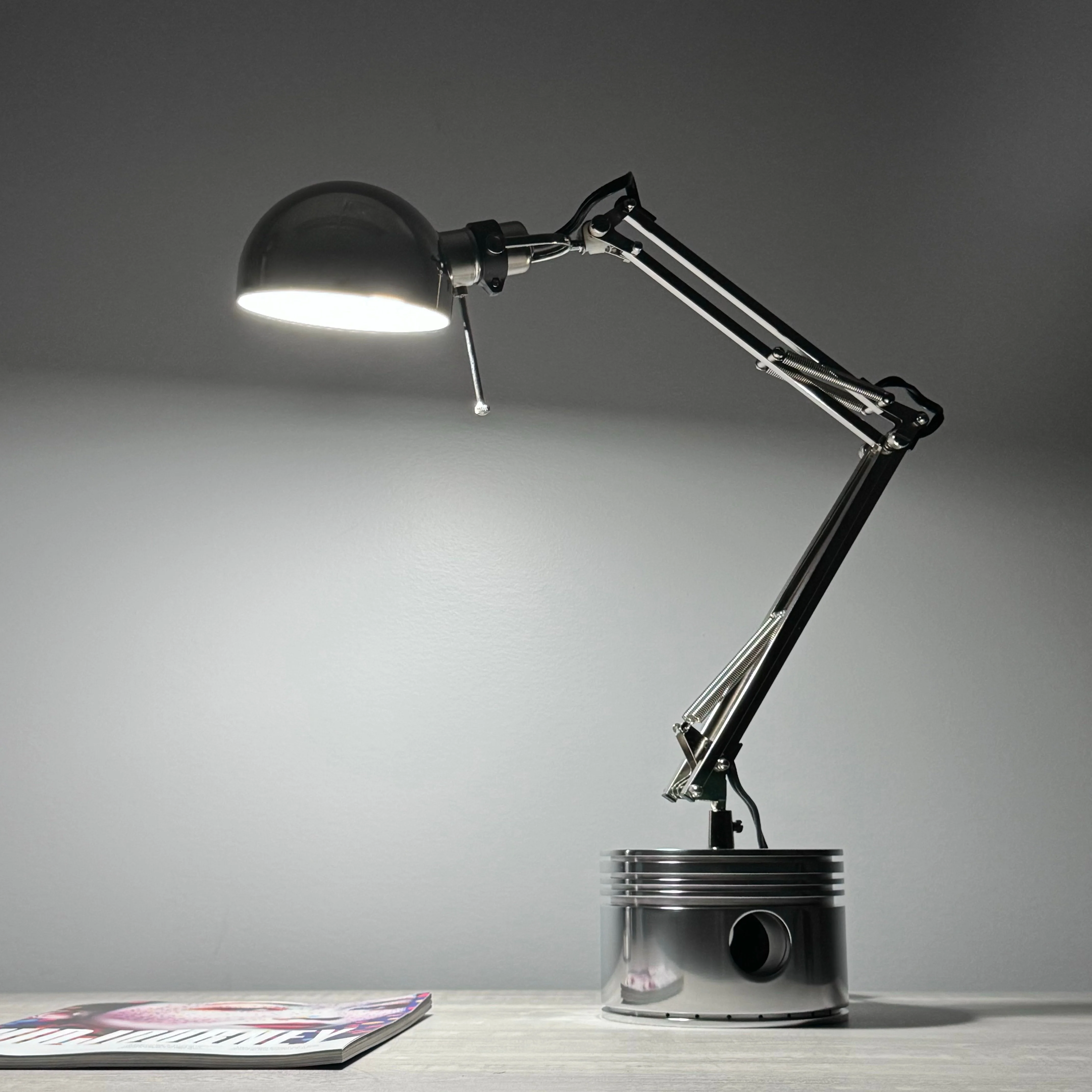 1940's Pratt & Whitney WWII R-2800 Corsair F4U Corsair Airplane Polished Chrome Radial Engine Piston Desk Task Lamp - Image 14