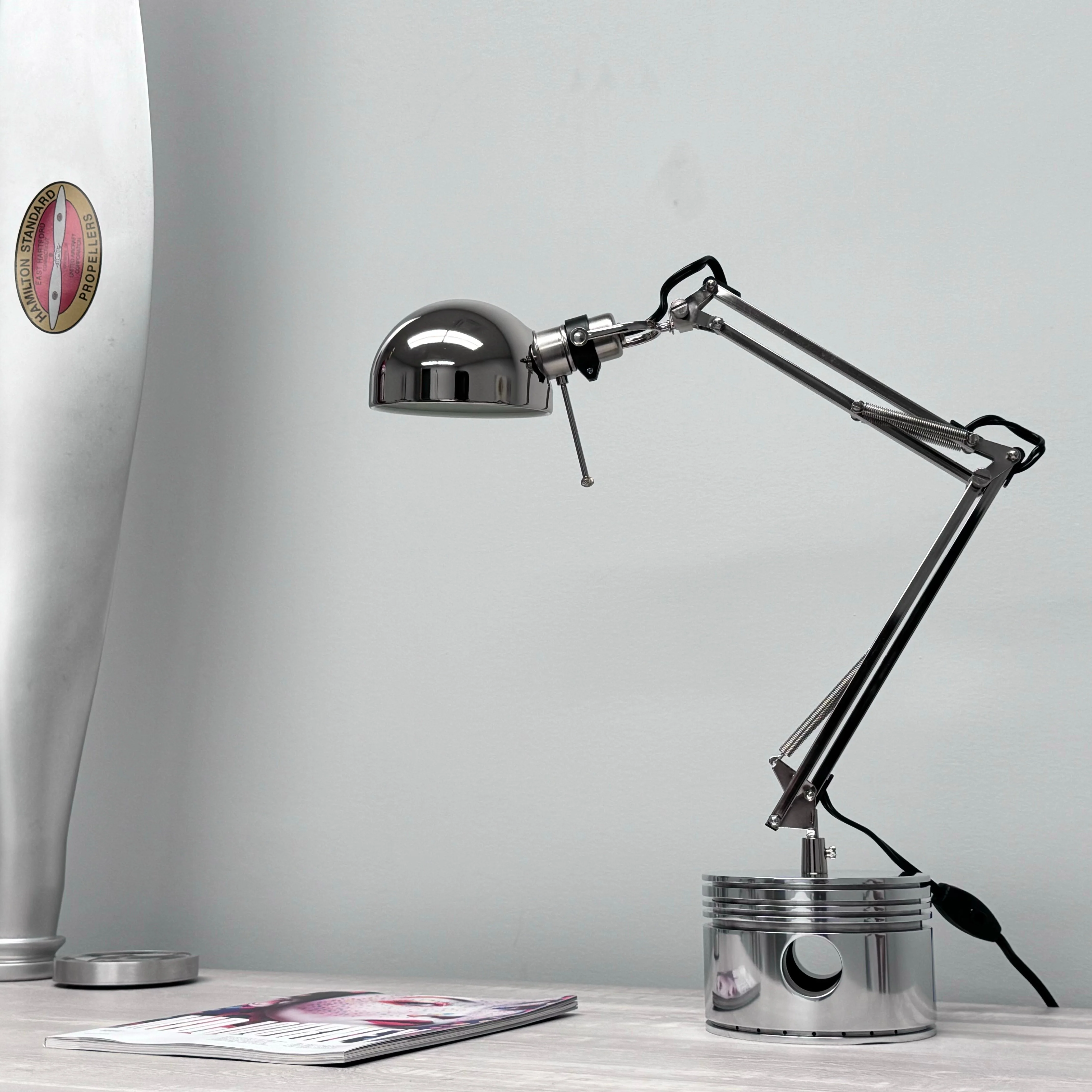 1940's Pratt & Whitney WWII R-2800 Corsair F4U Corsair Airplane Polished Chrome Radial Engine Piston Desk Task Lamp - Image 5