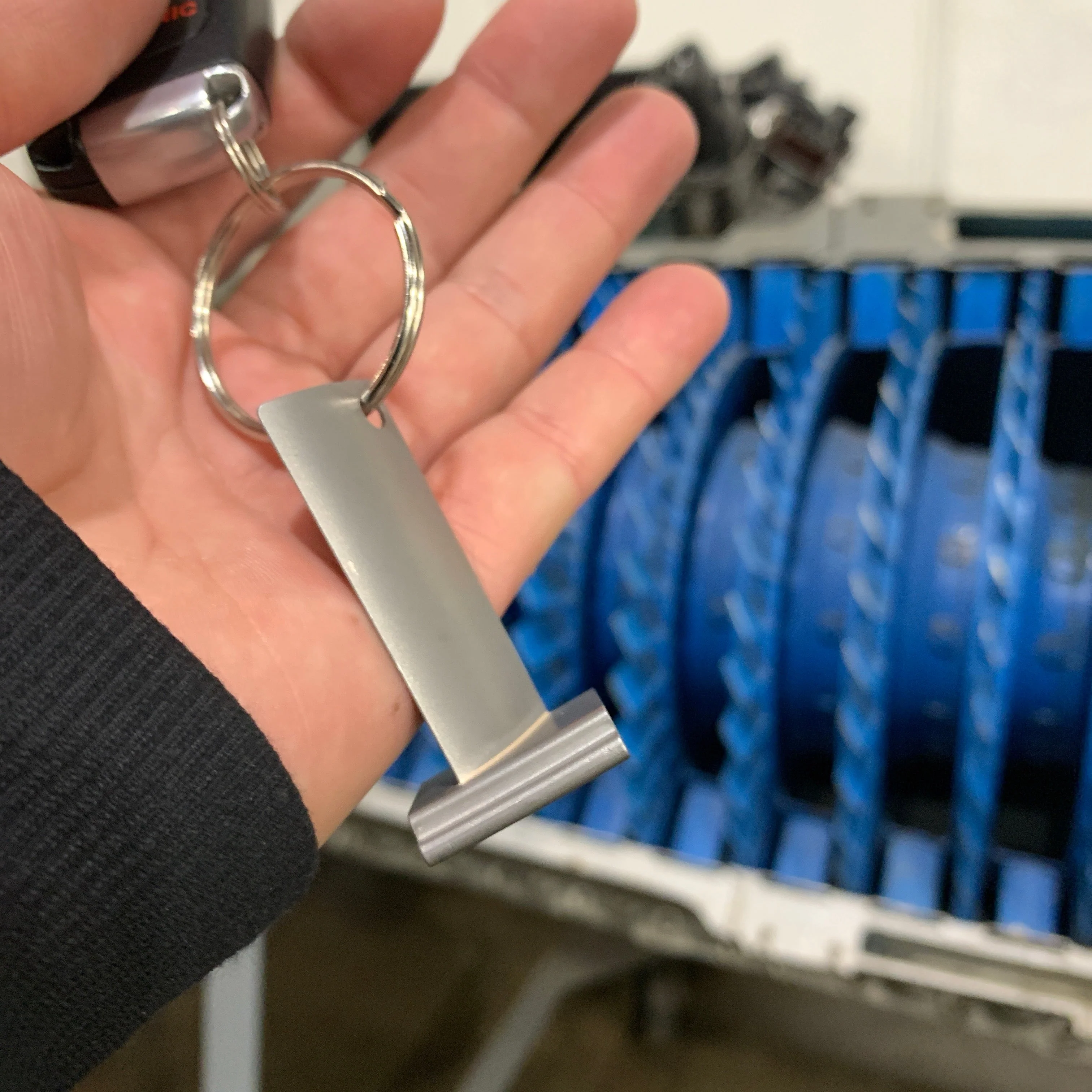 1950's USAF Air Force Sabre F-86F General Electric J47 Turbojet Stator Vane Blade Keychain - Image 2