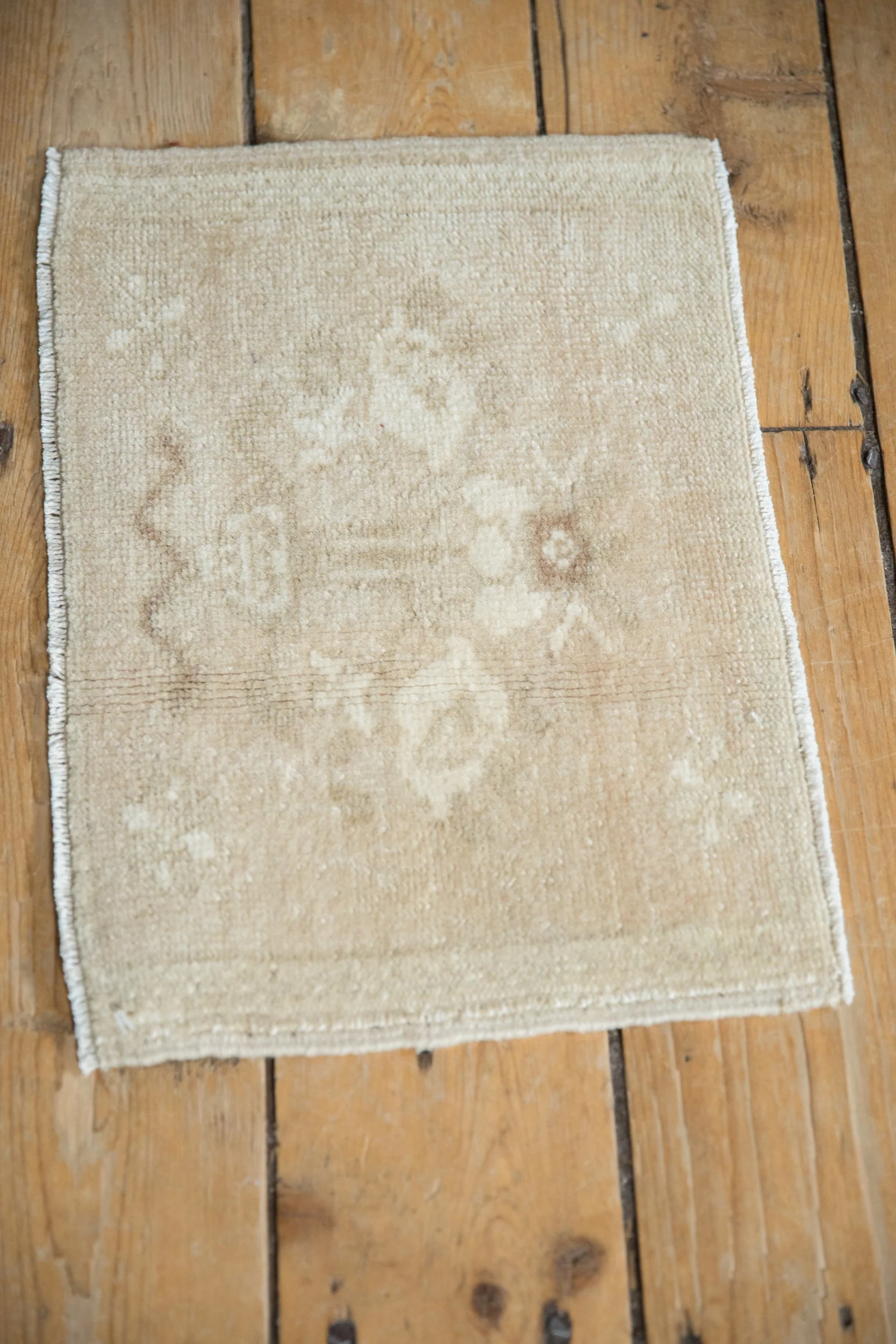 1x1.5 Vintage Distressed Bag Face Oushak Square Rug Mat - Image 4