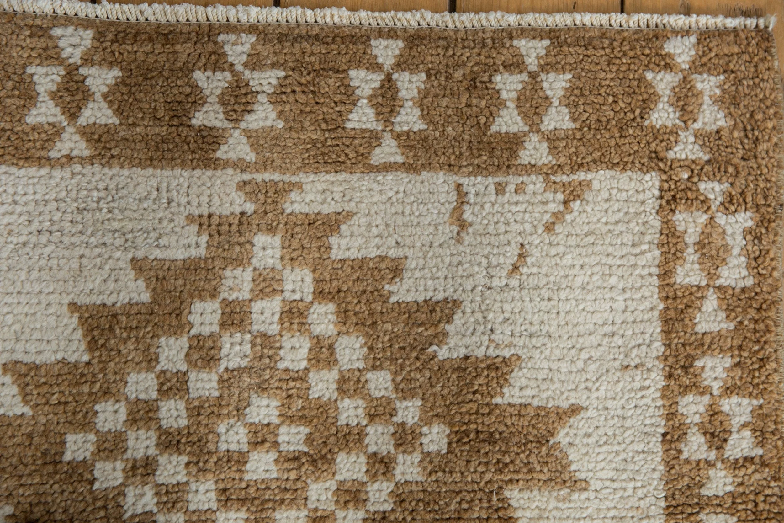 2.5x10 Vintage Distressed Kars Rug Runner - Image 3