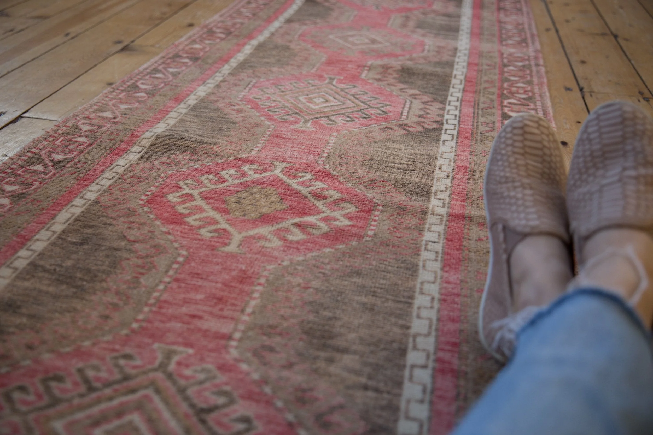 2.5x10 Vintage Distressed Oushak Rug Runner - Image 3