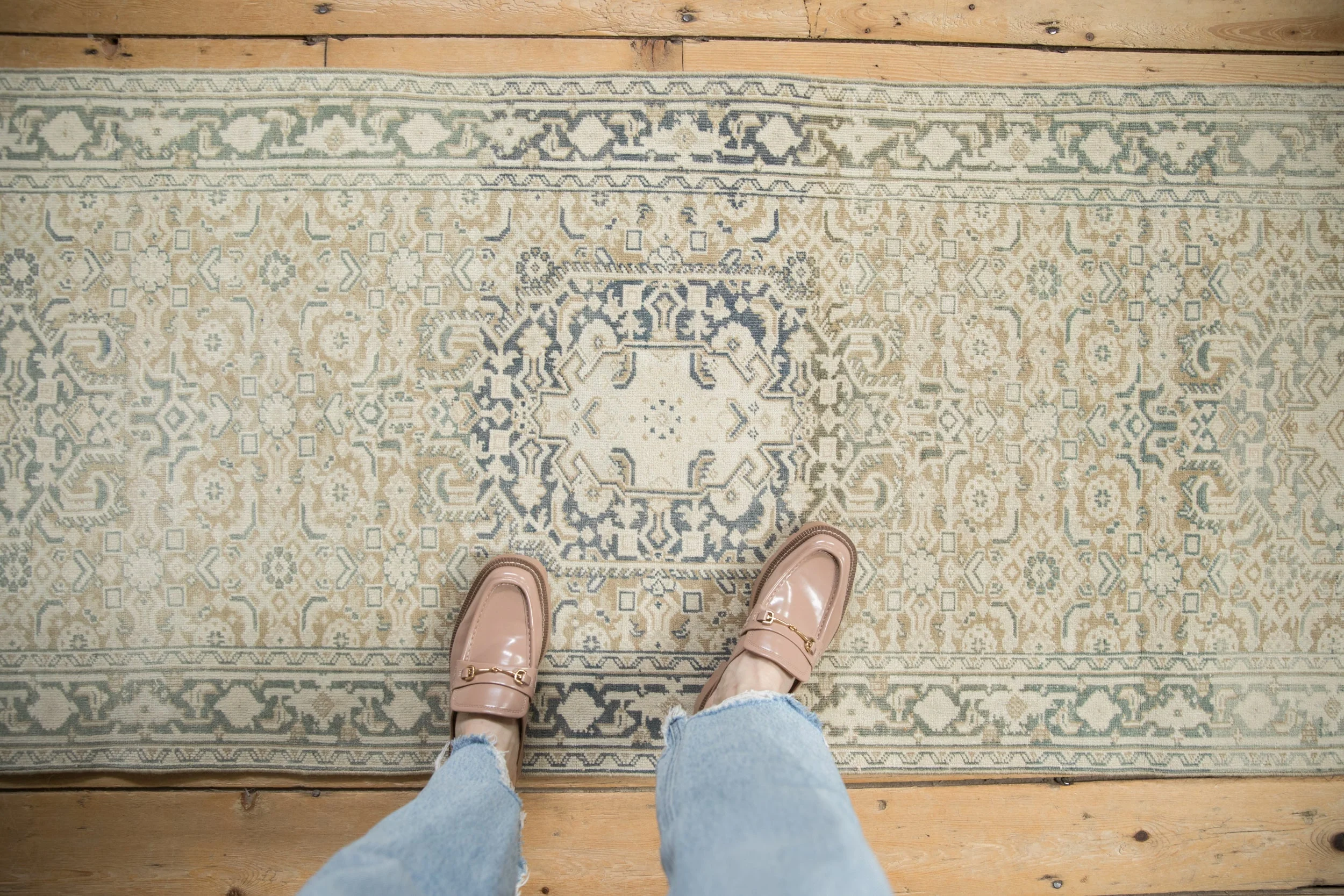 2.5x11 Vintage Distressed Sparta Rug Runner - Image 2