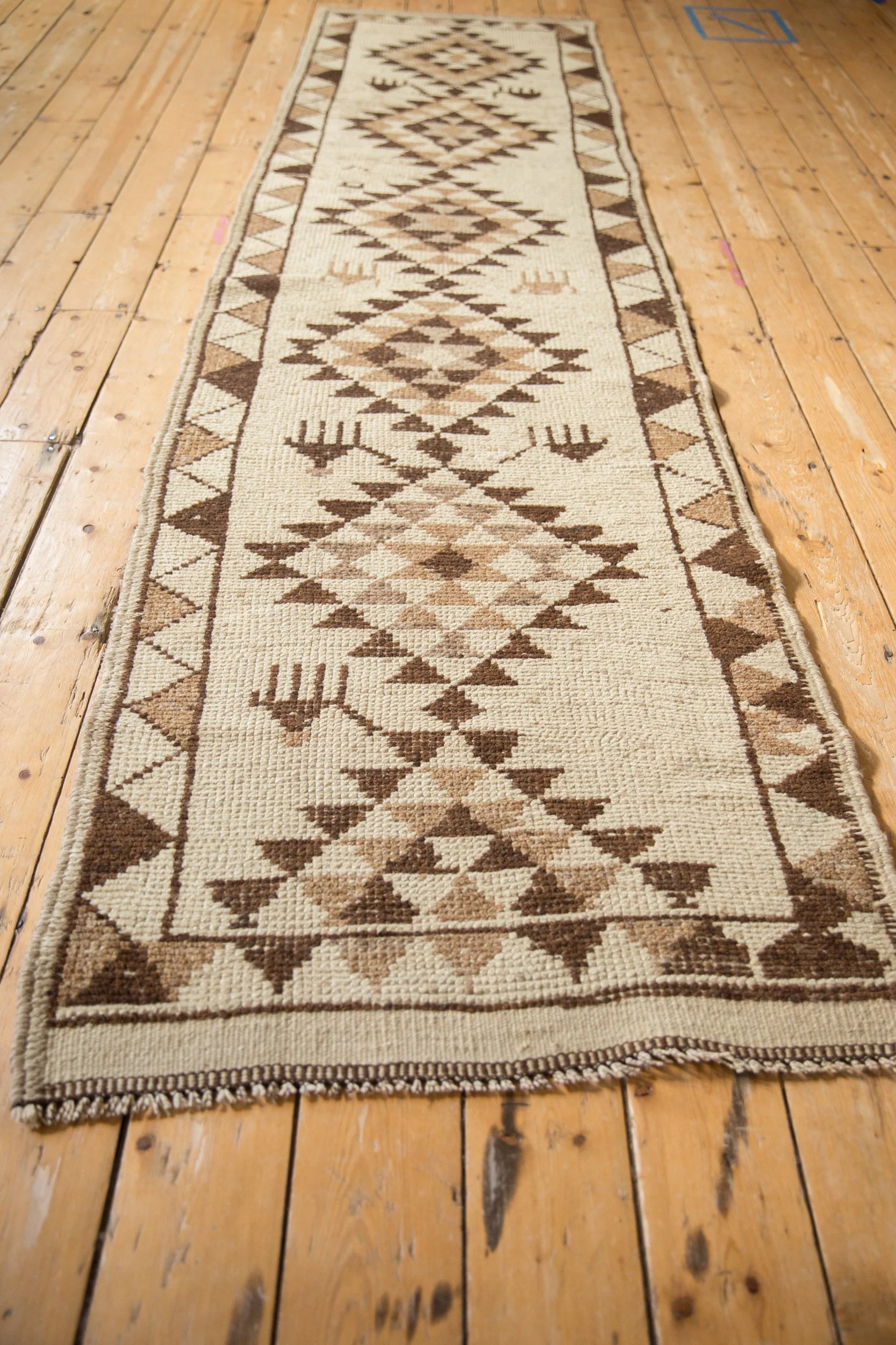 2.5x11 Vintage Kurd Rug Runner - Image 7
