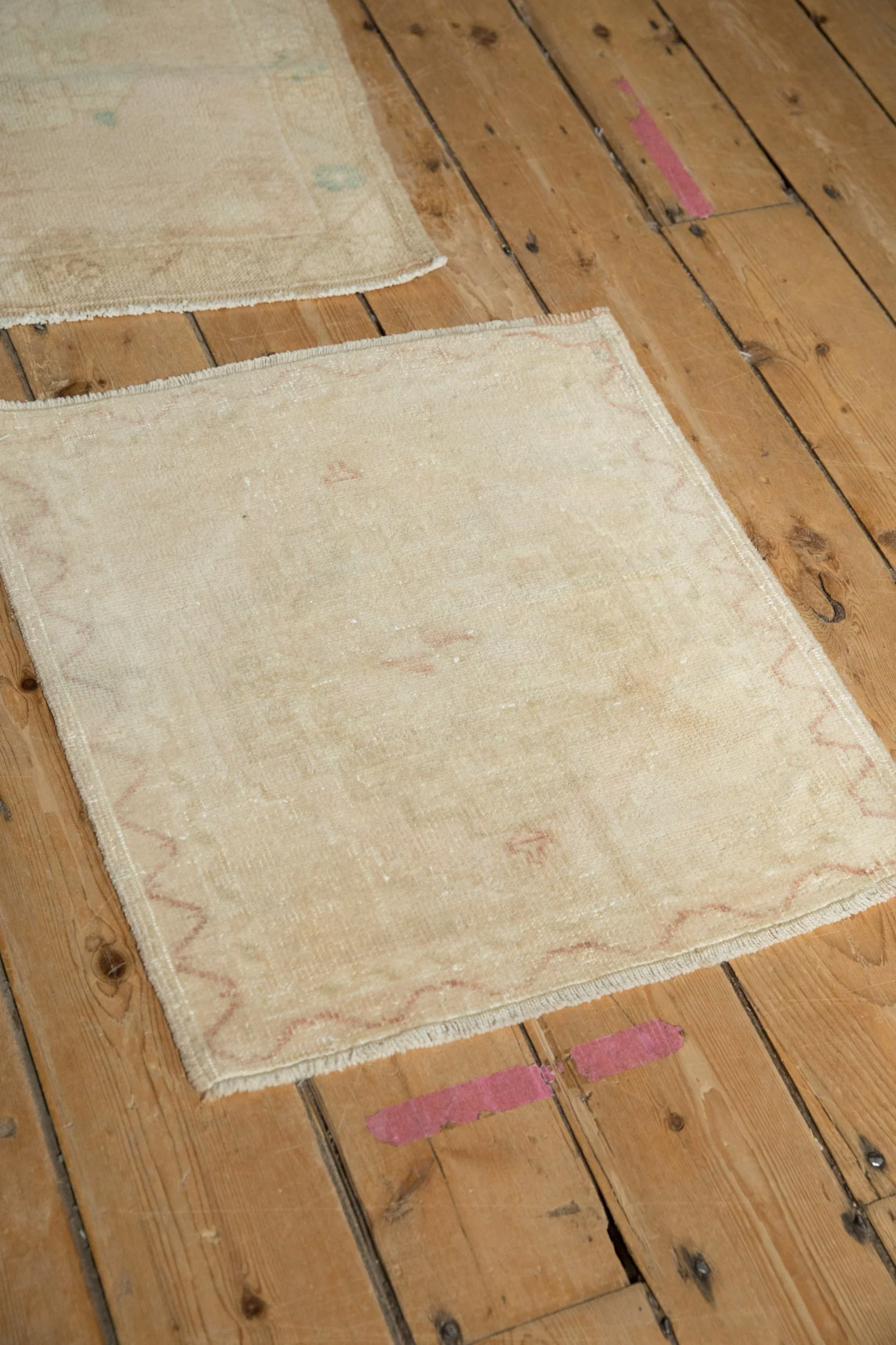 2.5x2.5 Vintage Distressed Oushak Square Rug Mat - Image 4