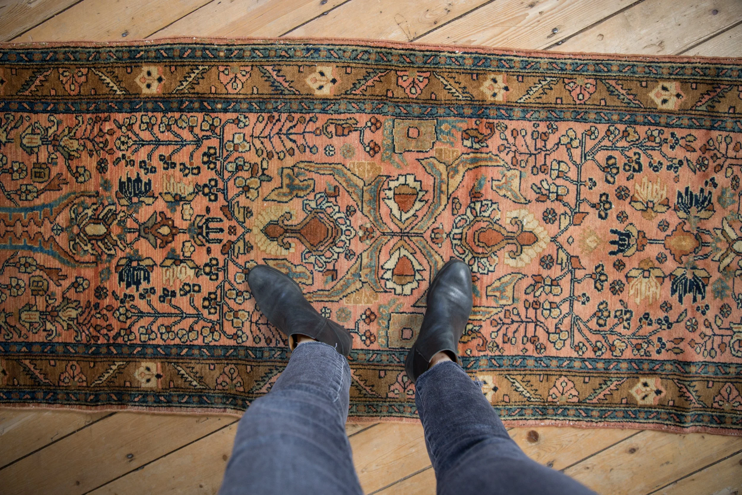 2.5x20 Vintage Lilihan Rug Runner - Image 2