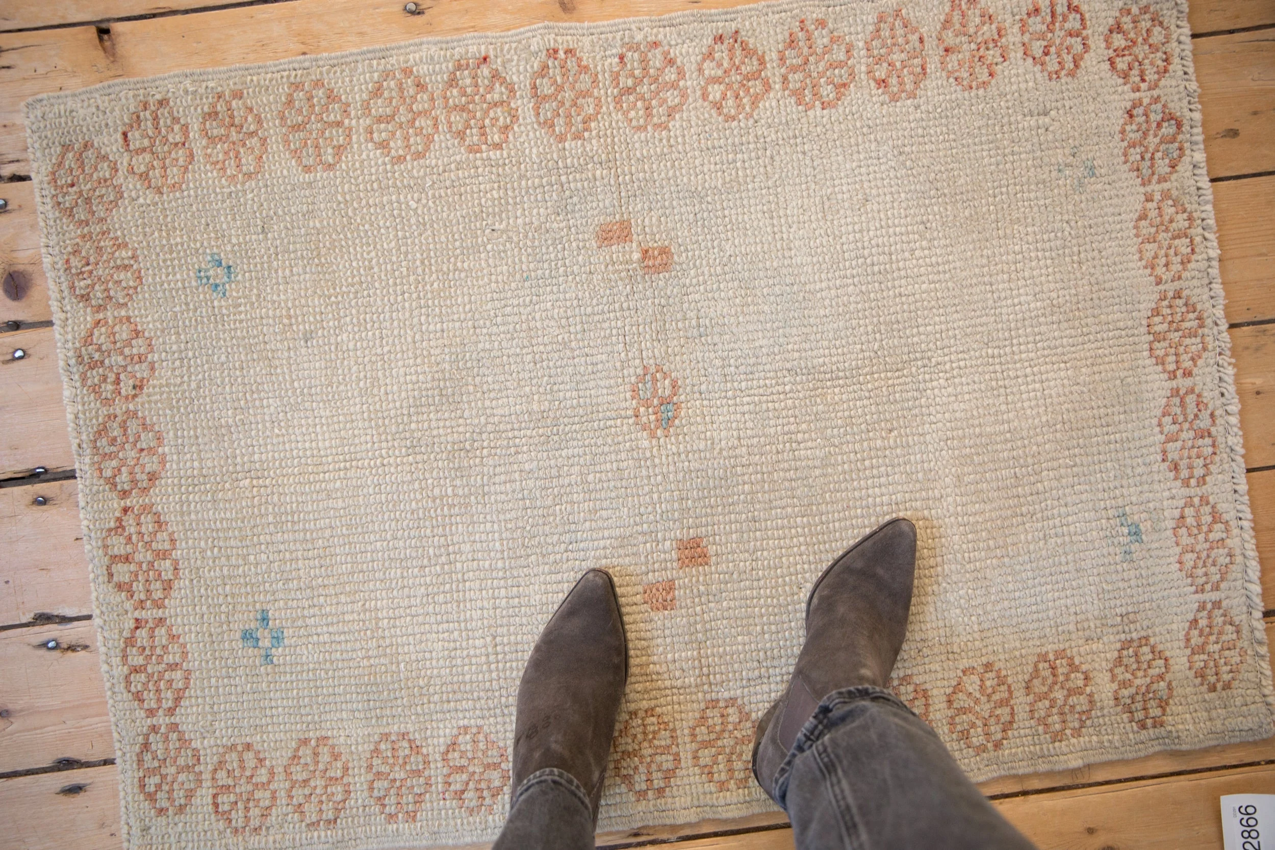 2.5x3.5 Distressed Oushak Rug - Image 2