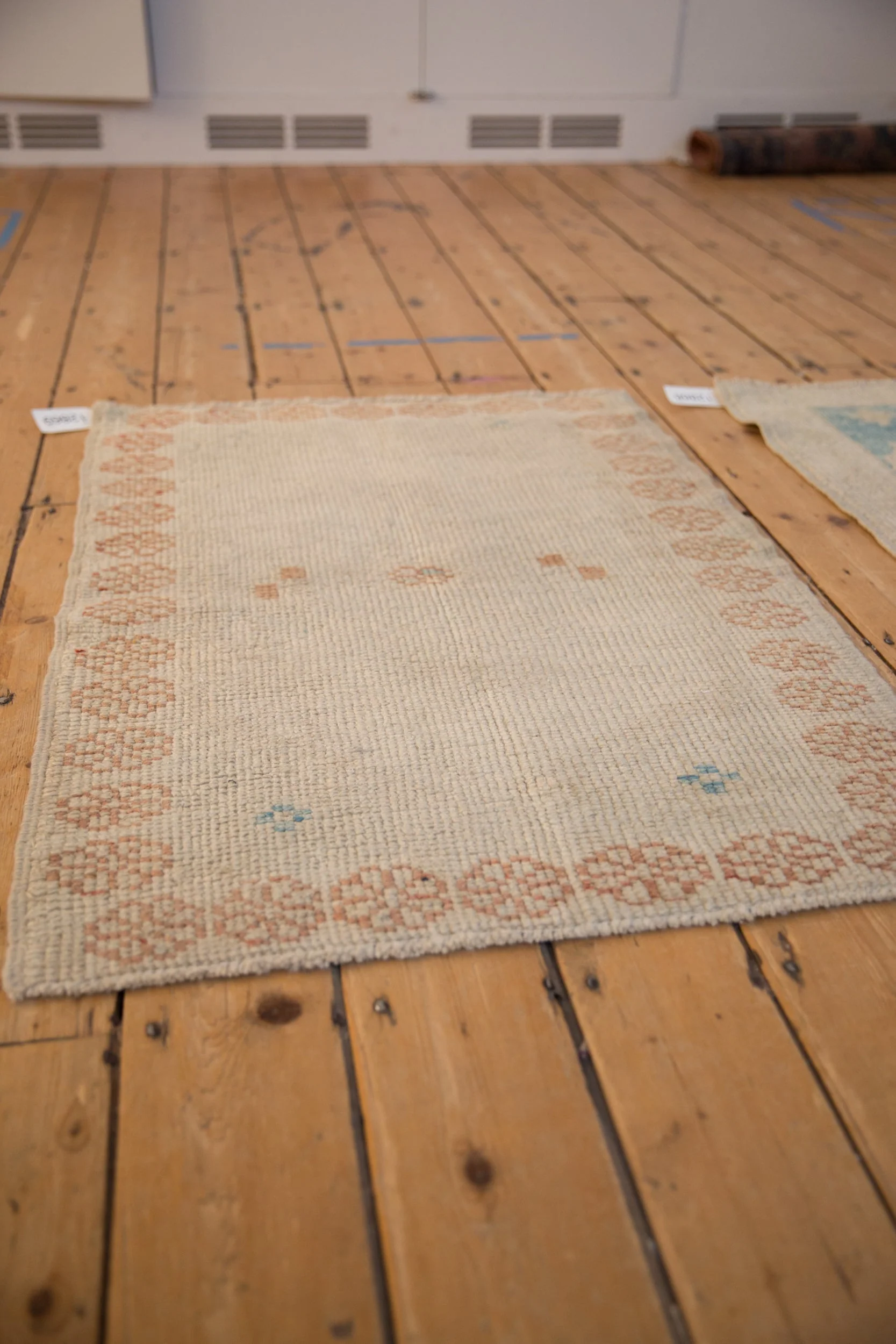 2.5x3.5 Distressed Oushak Rug - Image 4