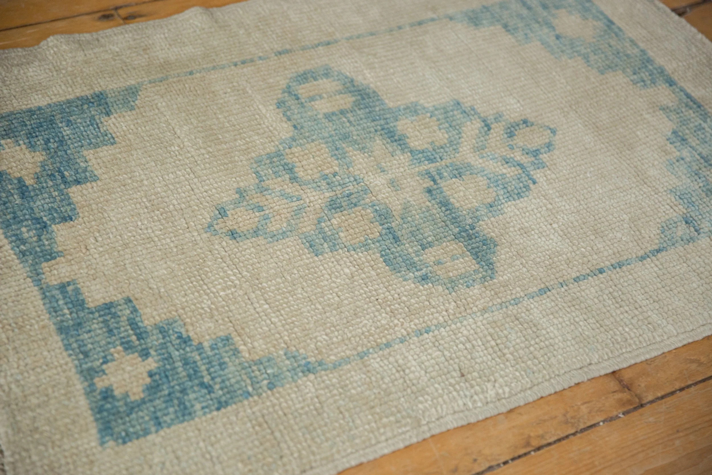 2.5x3.5 Distressed Oushak Rug - Image 5