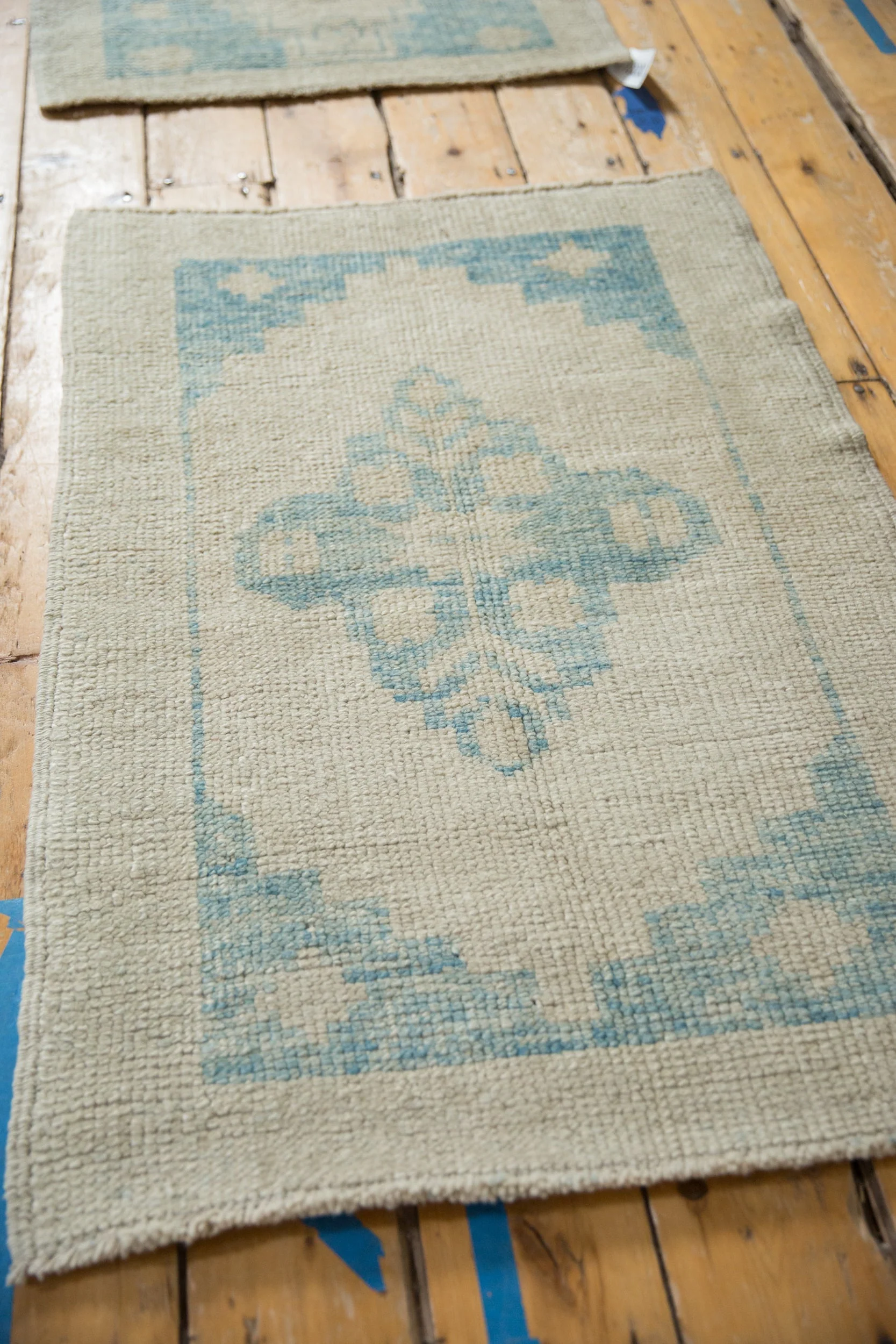 2.5x3.5 Distressed Oushak Rug - Image 6