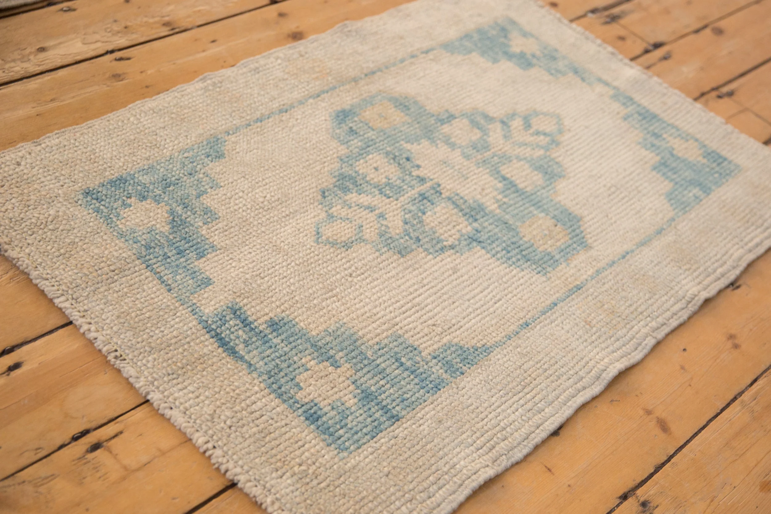 2.5x3.5 Distressed Oushak Rug - Image 5