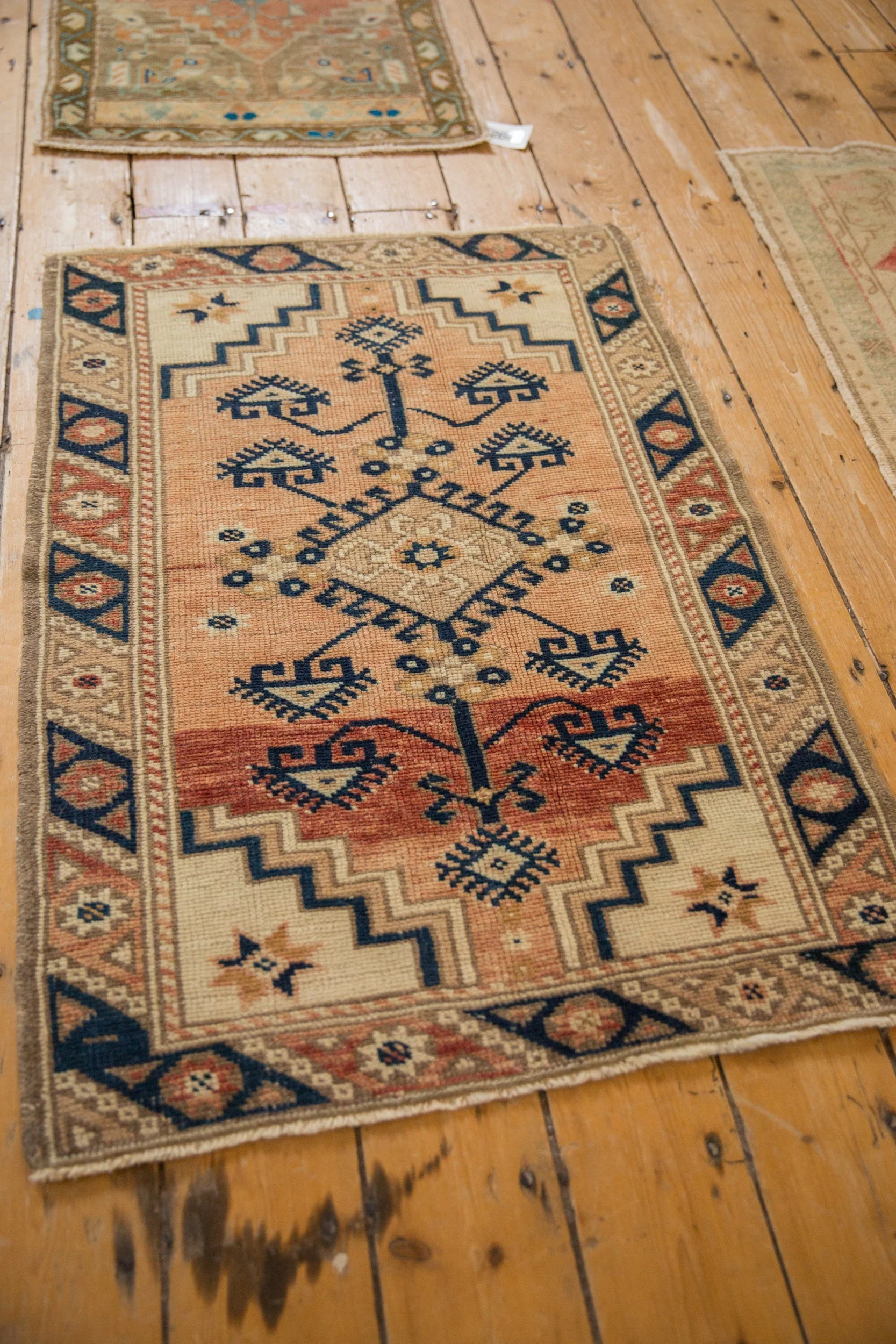 2.5x3.5 Vintage Distressed Dosemealti Rug - Image 5