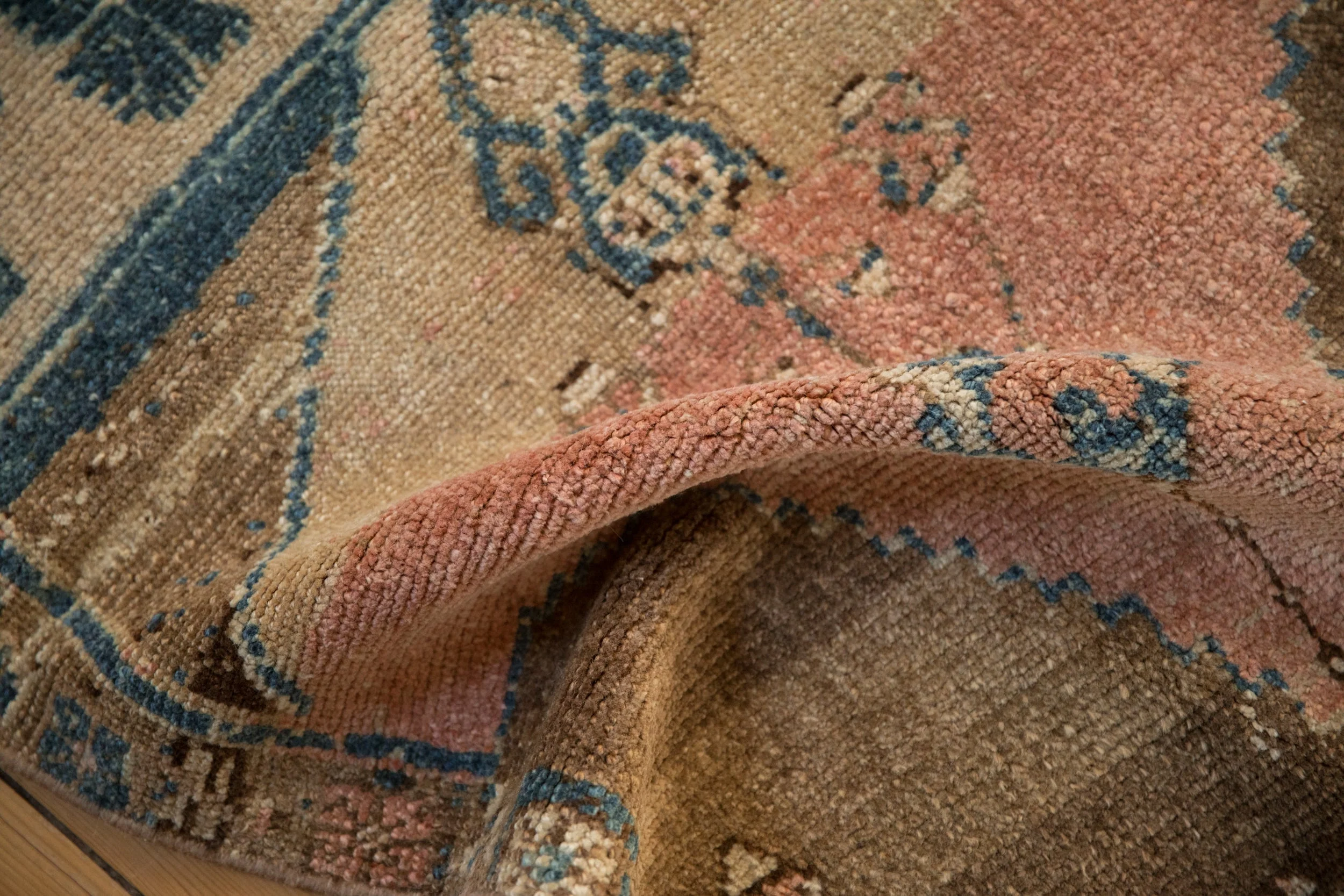 2.5x3.5 Vintage Distressed Kars Rug - Image 8