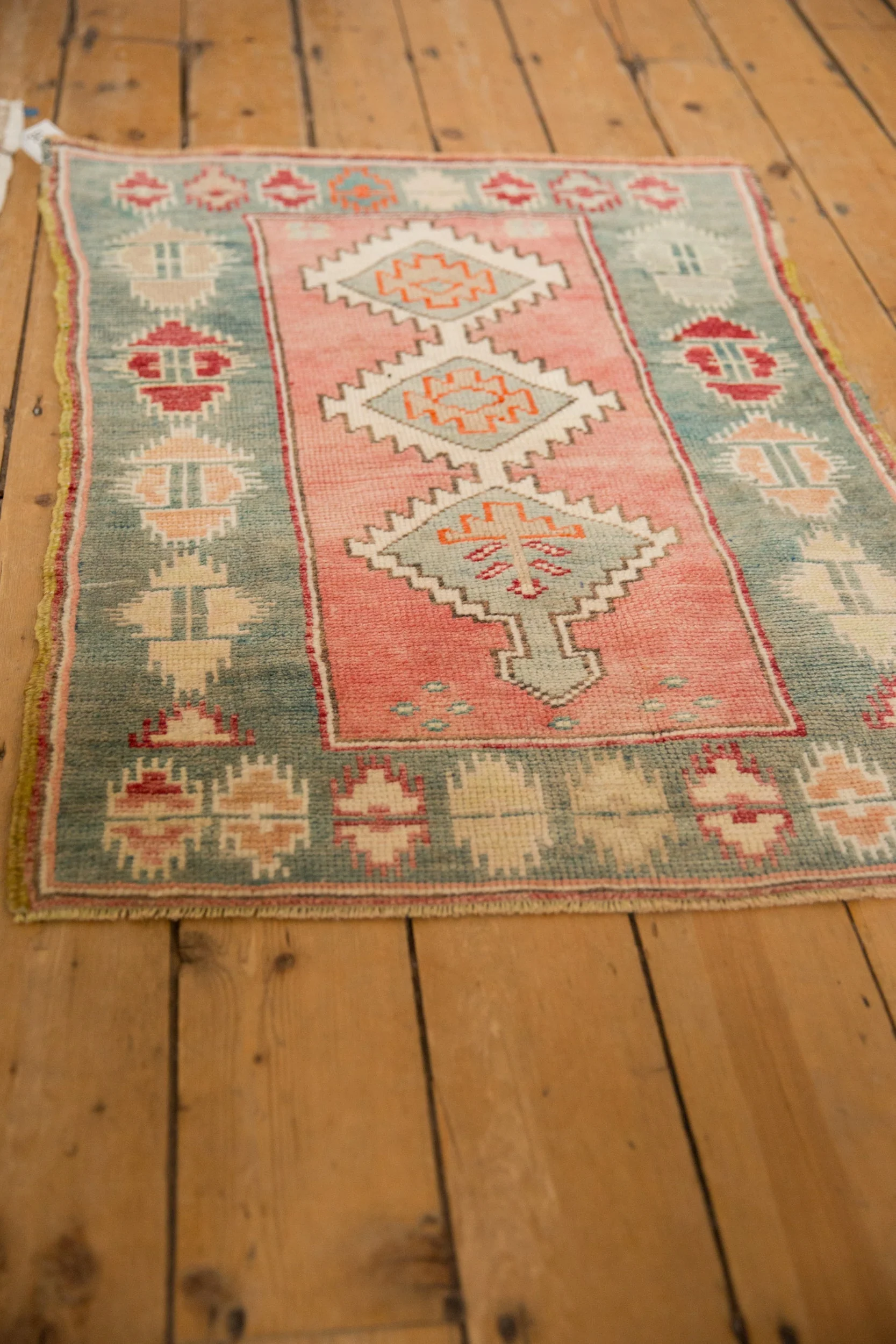 2.5x3.5 Vintage Distressed Oushak Rug - Image 4
