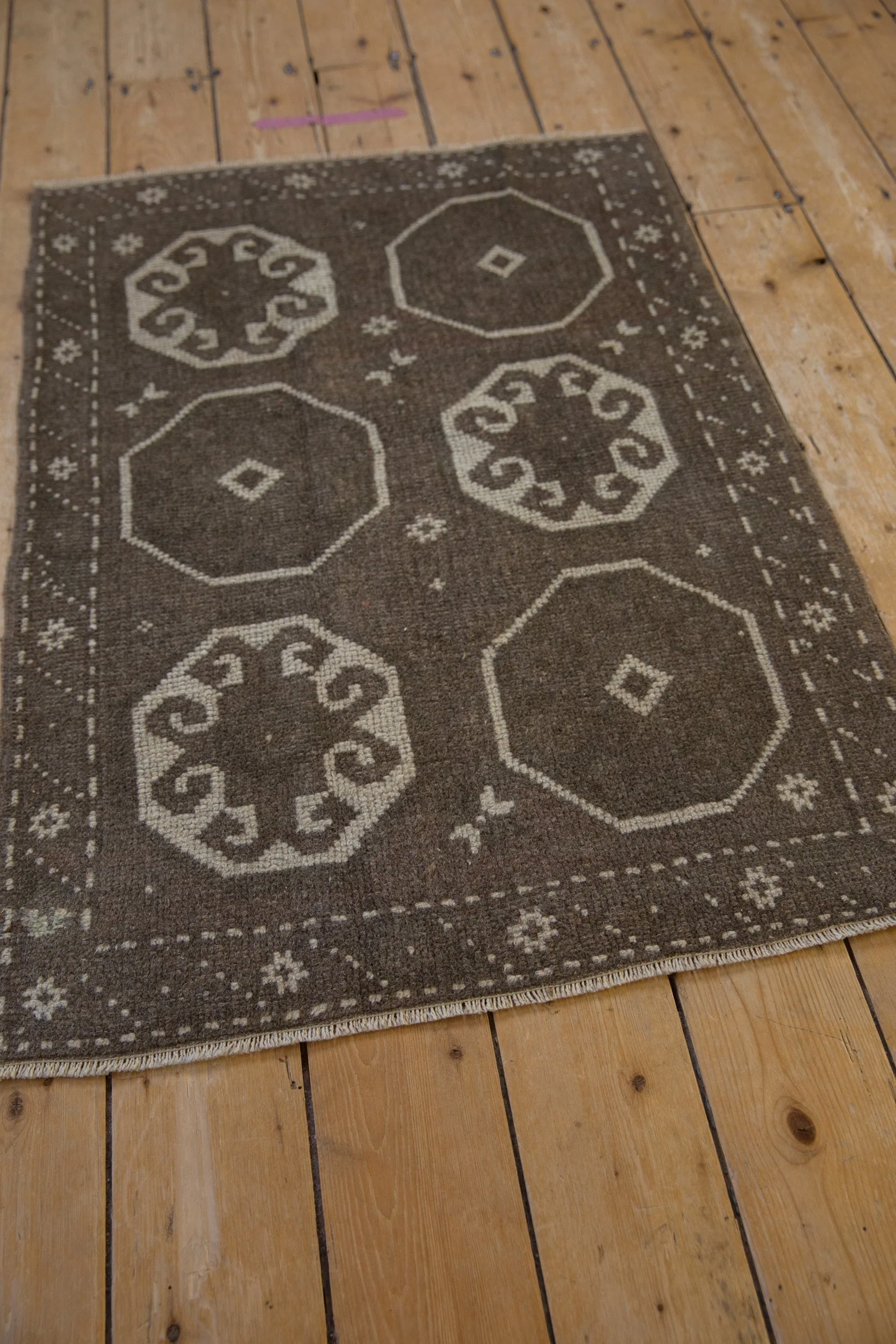 2.5x3.5 Vintage Distressed Oushak Rug - Image 6