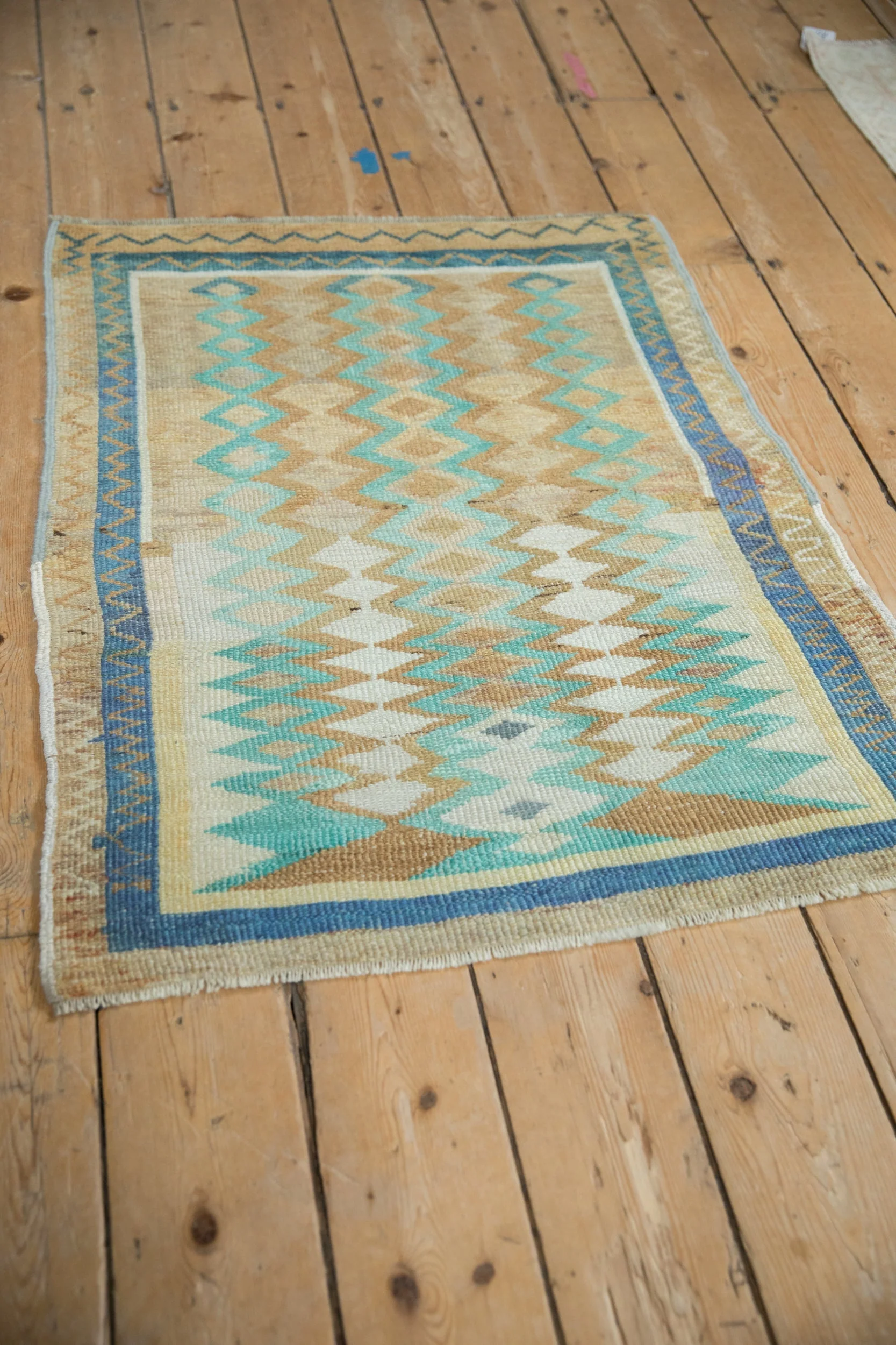 2.5x3.5 Vintage Distressed Oushak Rug - Image 4