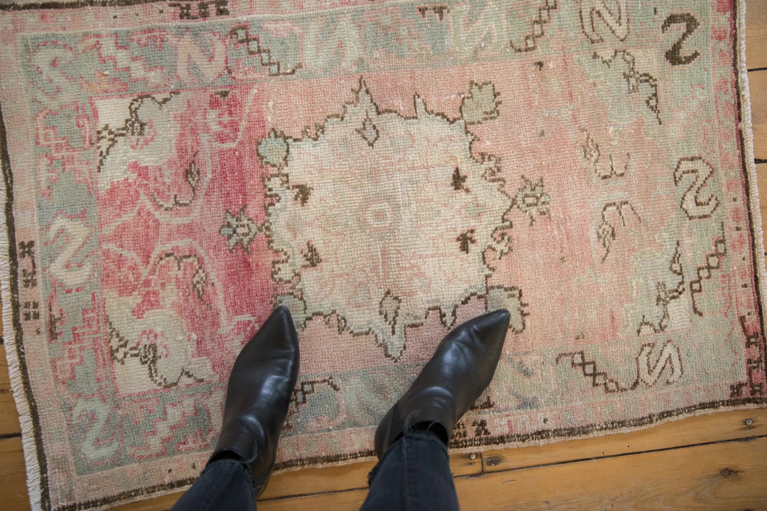 2.5x3.5 Vintage Distressed Oushak Rug - Image 2