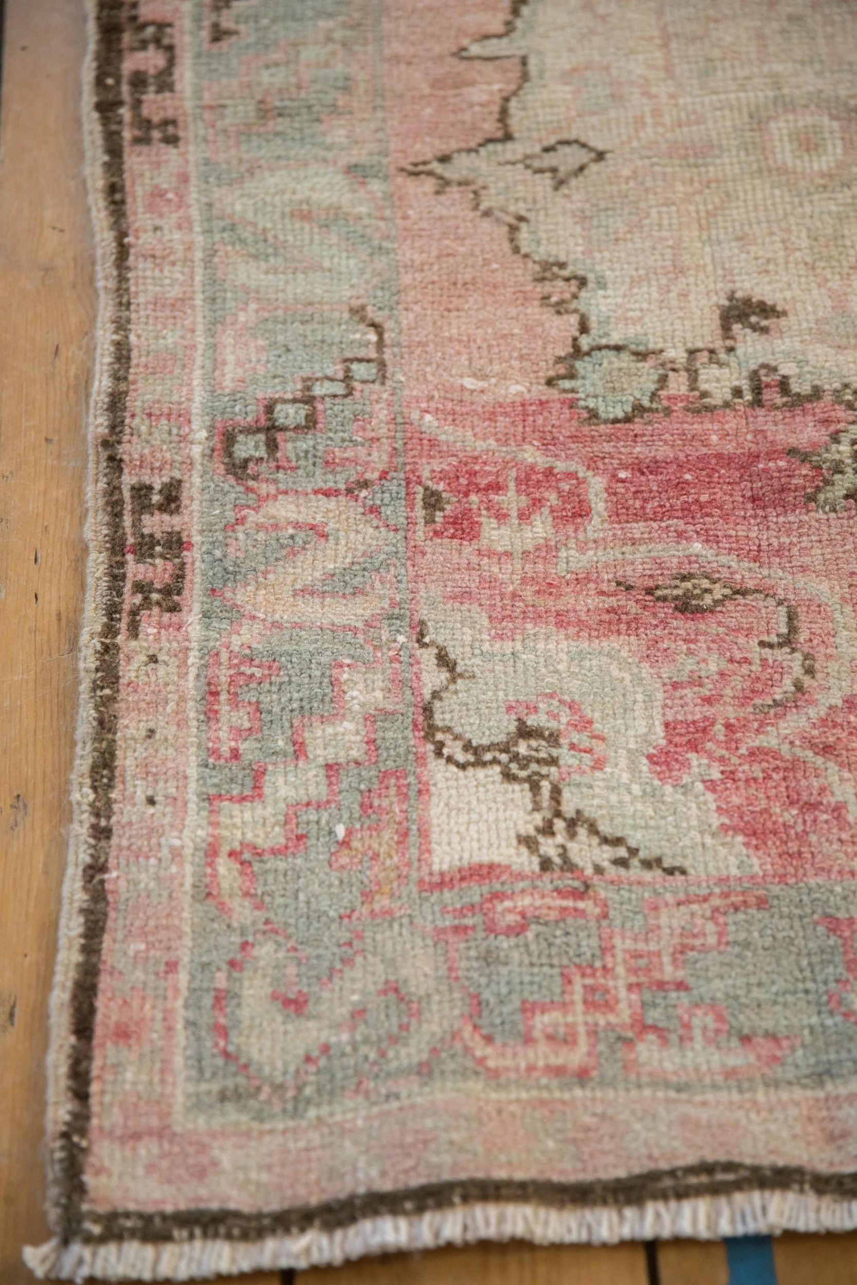 2.5x3.5 Vintage Distressed Oushak Rug - Image 6