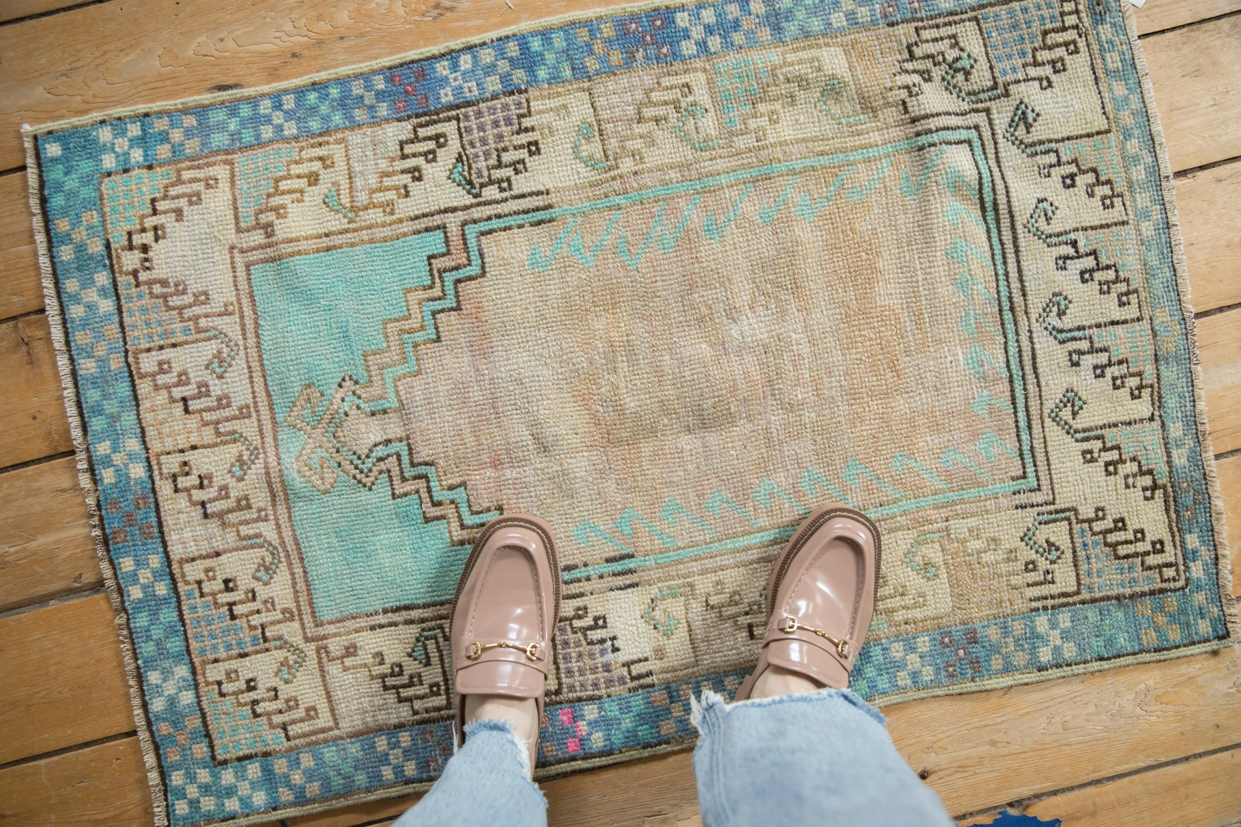 2.5x3.5 Vintage Distressed Oushak Rug - Image 2