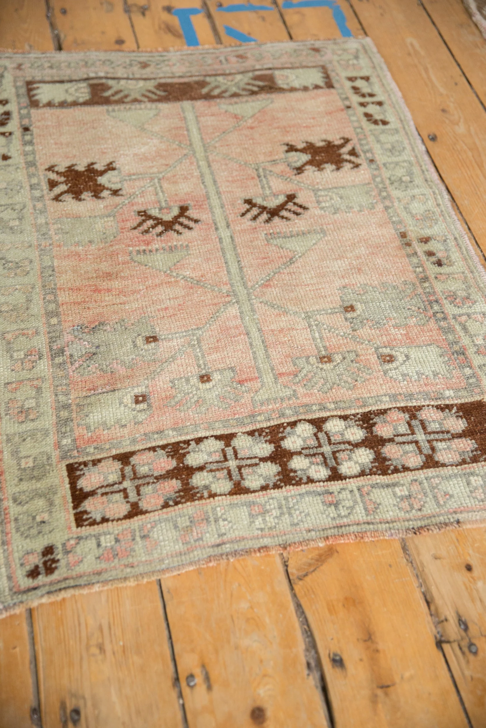 2.5x3.5 Vintage Distressed Oushak Rug - Image 4