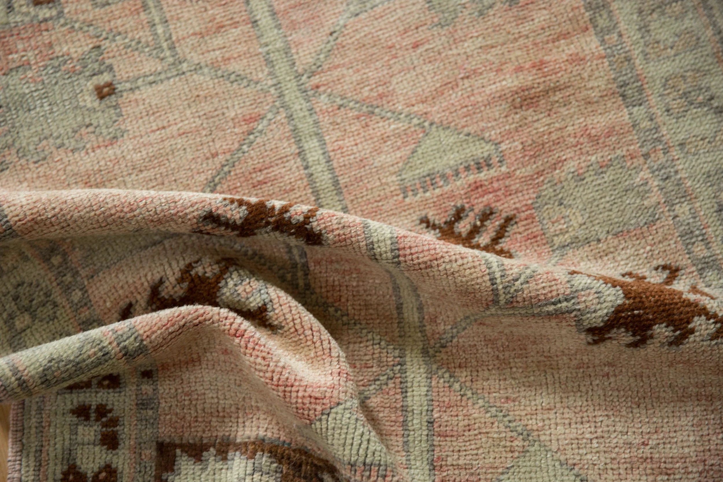 2.5x3.5 Vintage Distressed Oushak Rug - Image 7