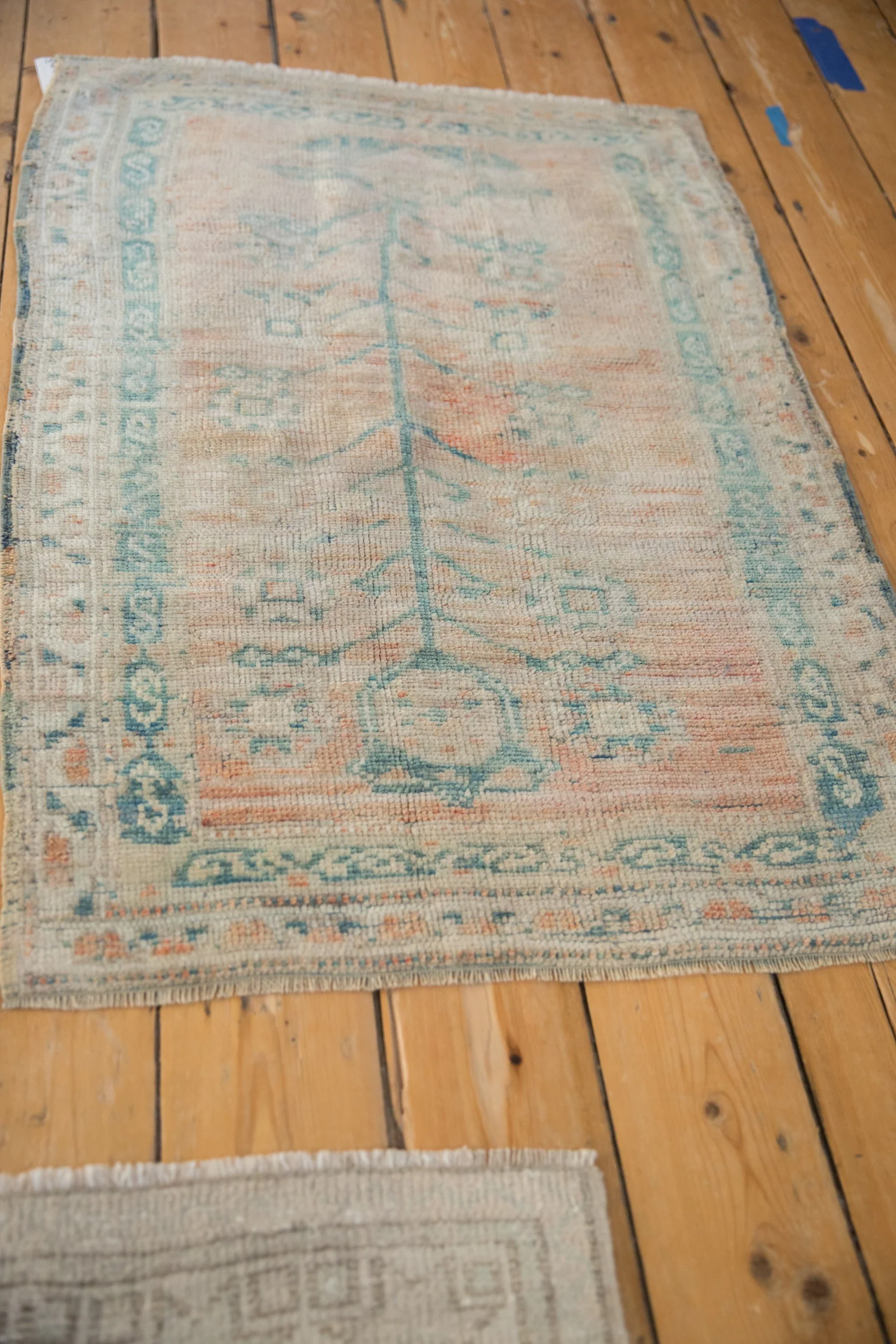 2.5x3.5 Vintage Distressed Oushak Rug - Image 3