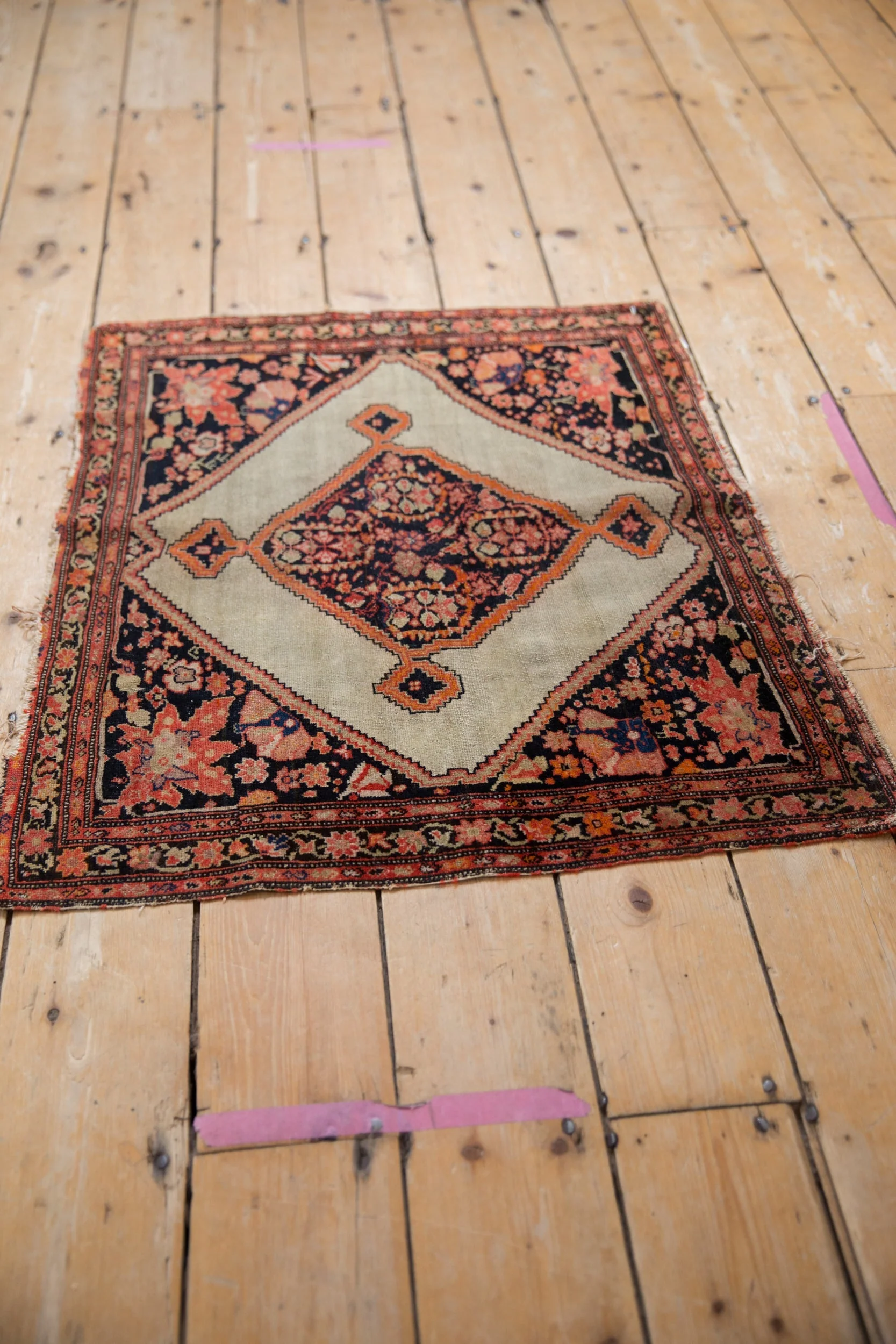 2.5x3 Antique Fine Malayer Square Rug - Image 6