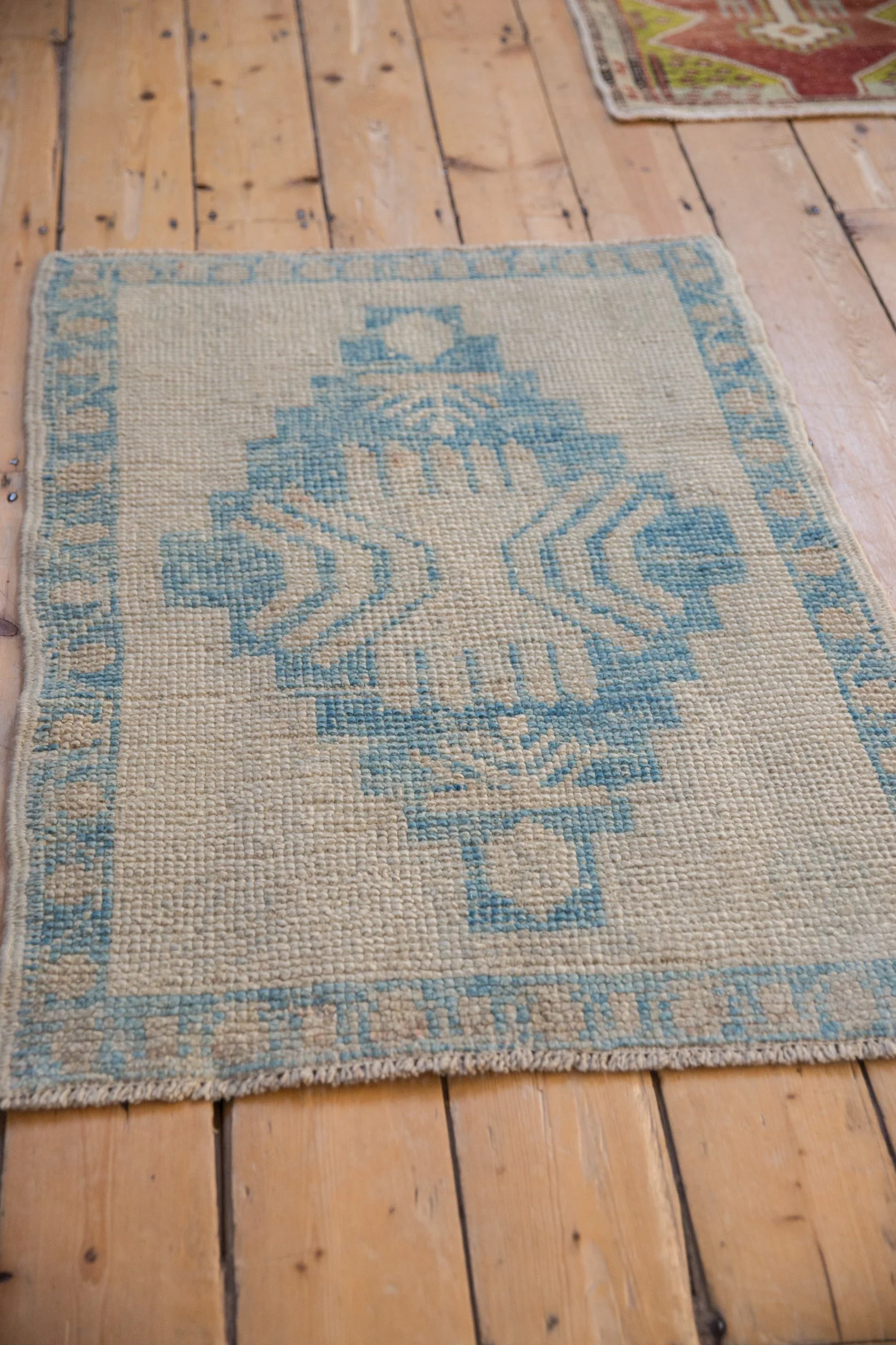 2.5x3 Distressed Oushak Square Rug - Image 5