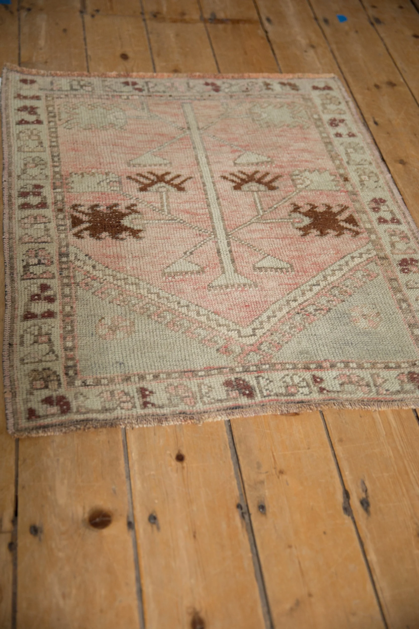 2.5x3 Vintage Distressed Oushak Square Rug - Image 4